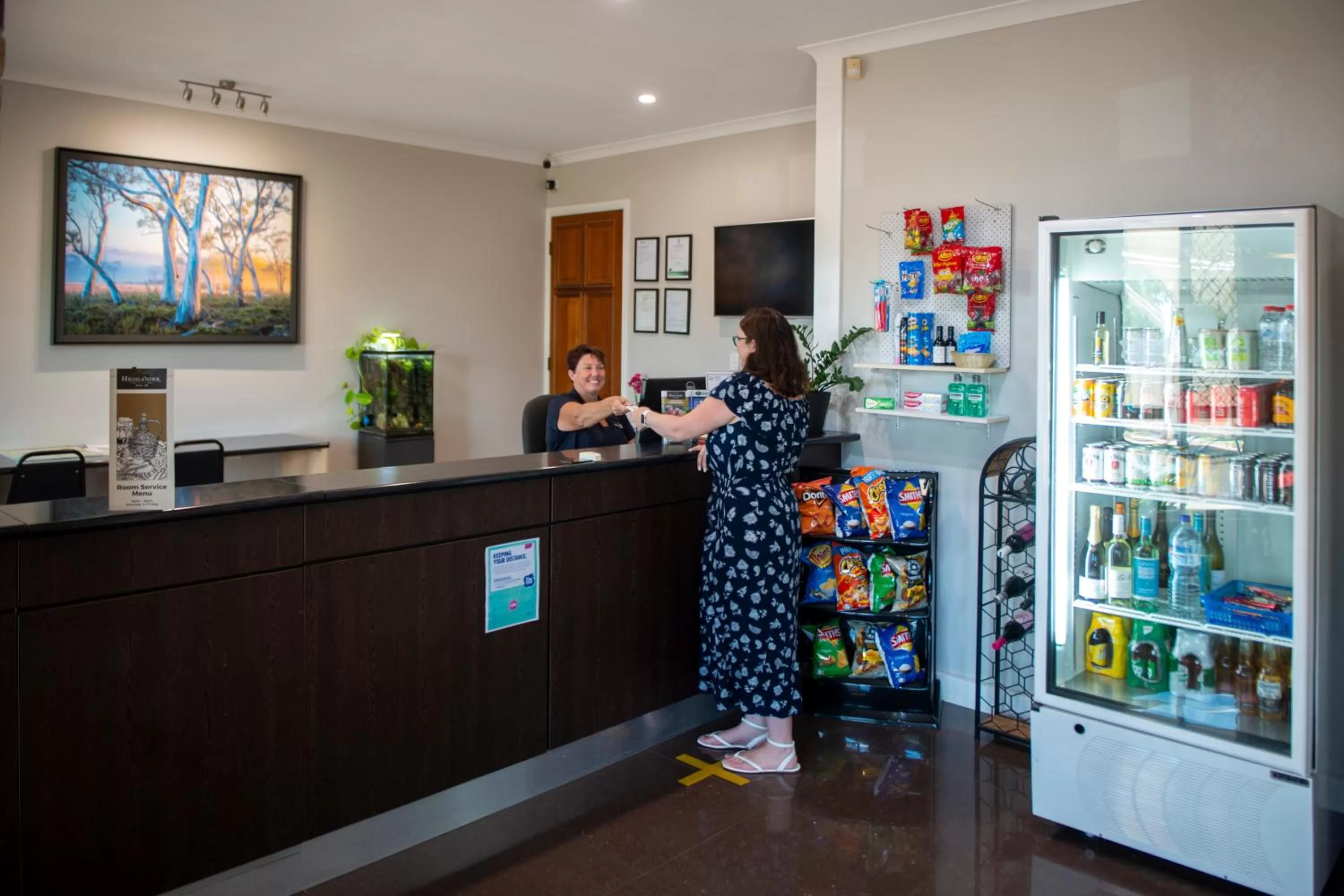 Property building in Highlander Motor Inn