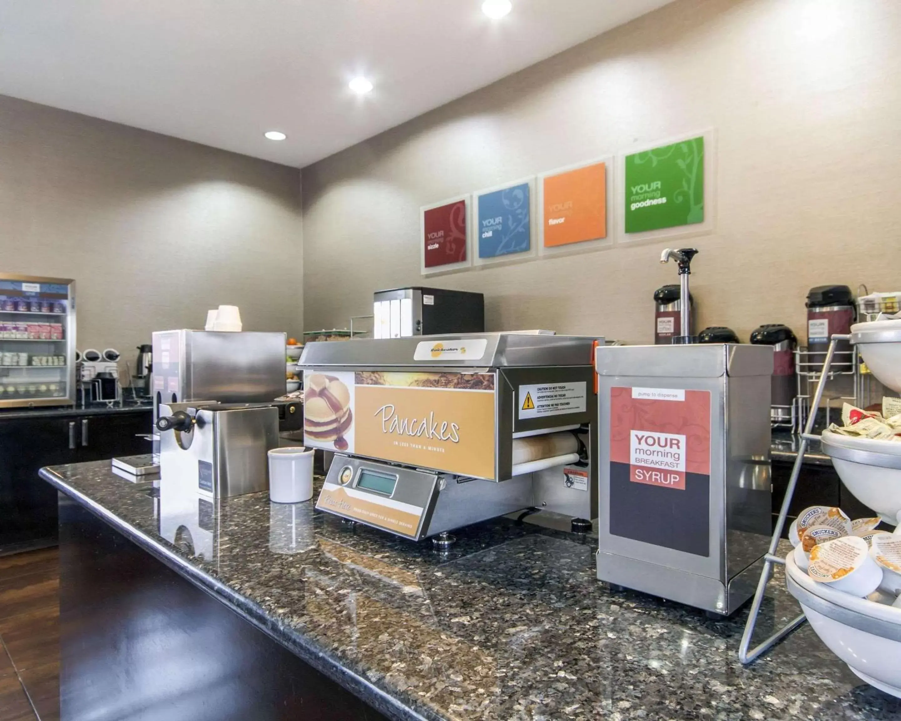 Restaurant/places to eat in Comfort Inn & Suites I-10 Airport