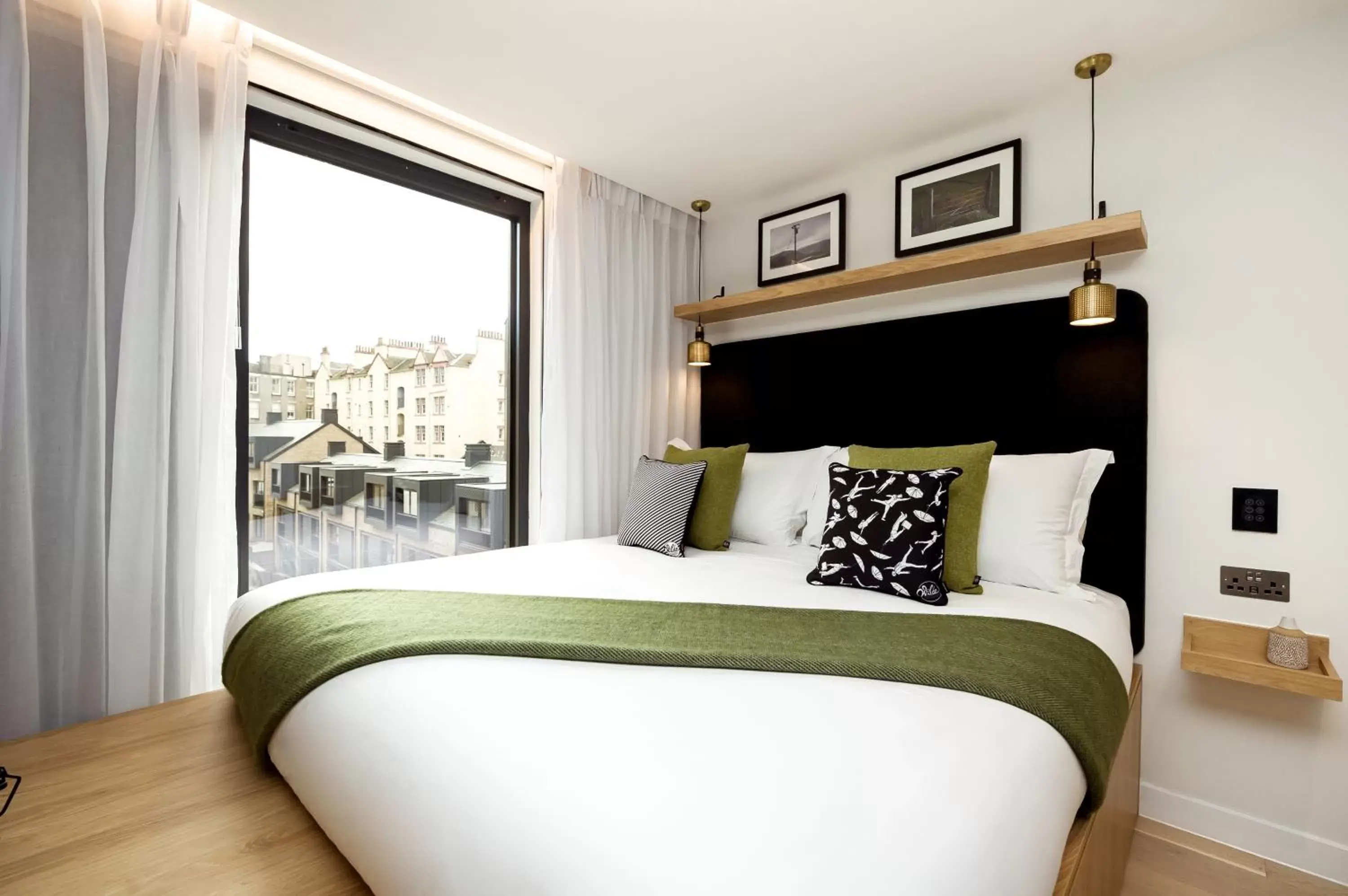 Bed in Wilde Aparthotels by Staycity Edinburgh Grassmarket
