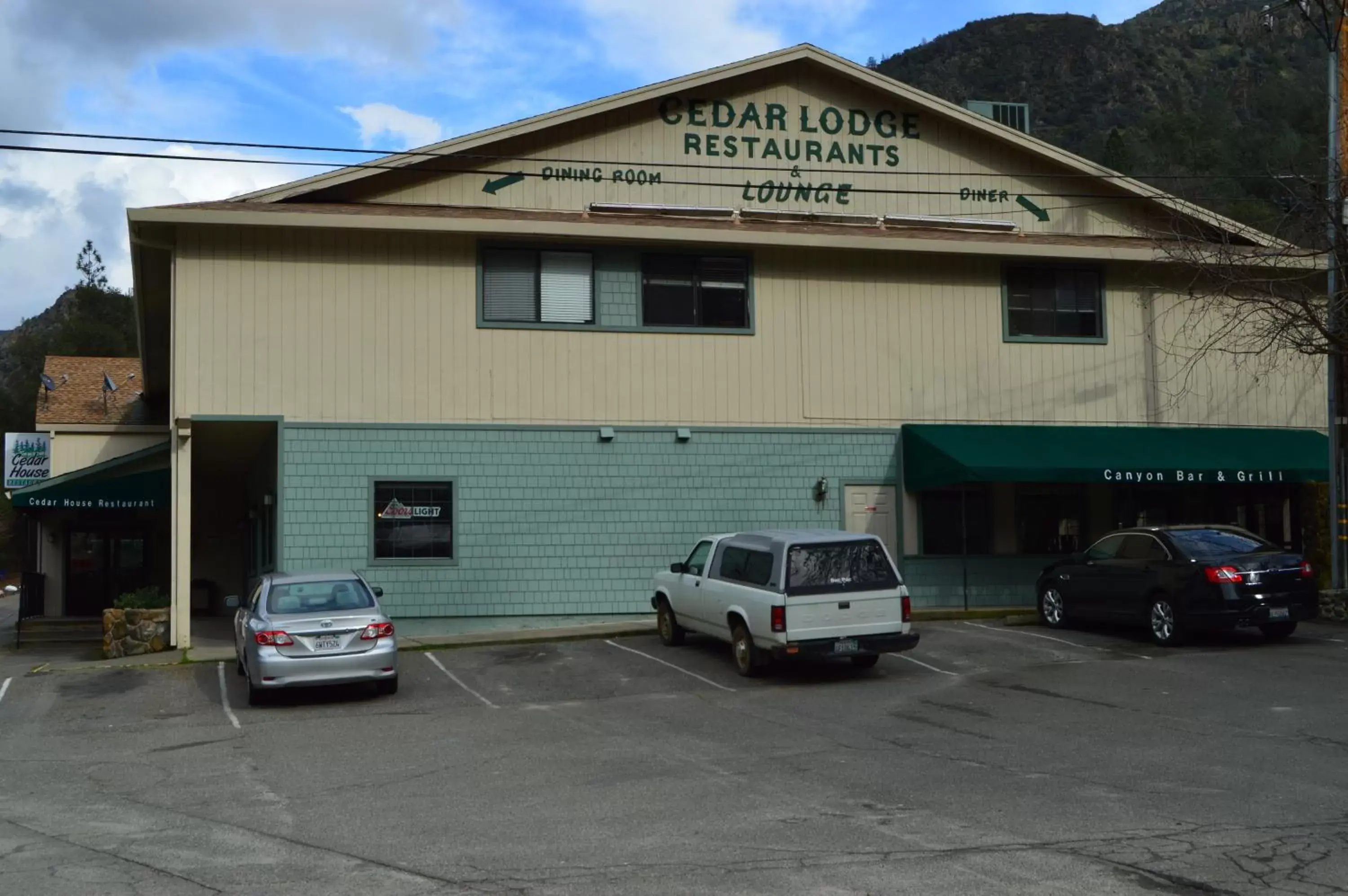 Property Building in Cedar Lodge