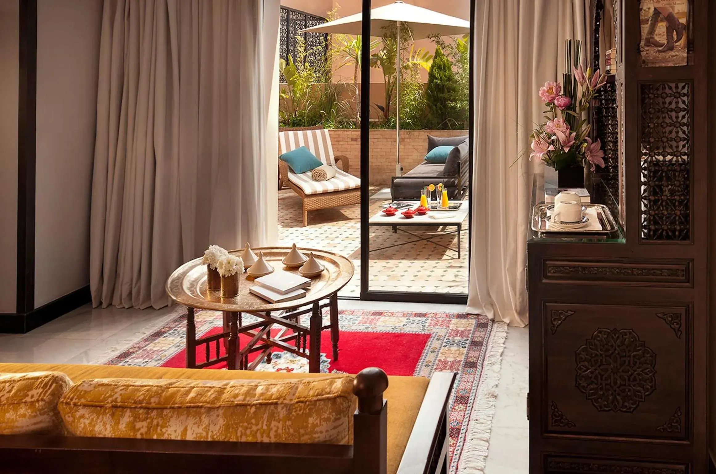 Photo of the whole room, Seating Area in Riad Fes Relais et Cháteaux