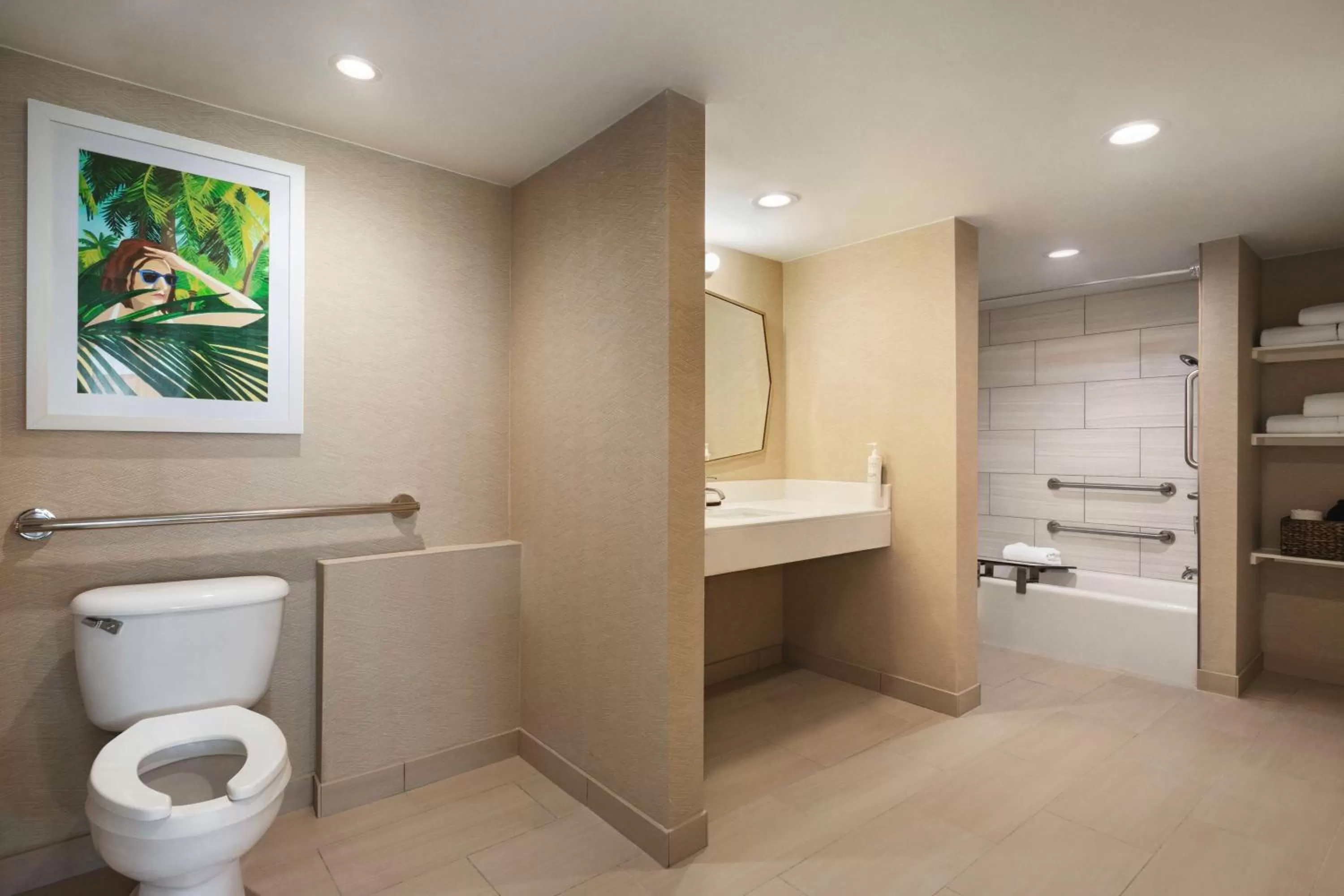 Bathroom in Embassy Suites by Hilton Deerfield Beach Resort & Spa