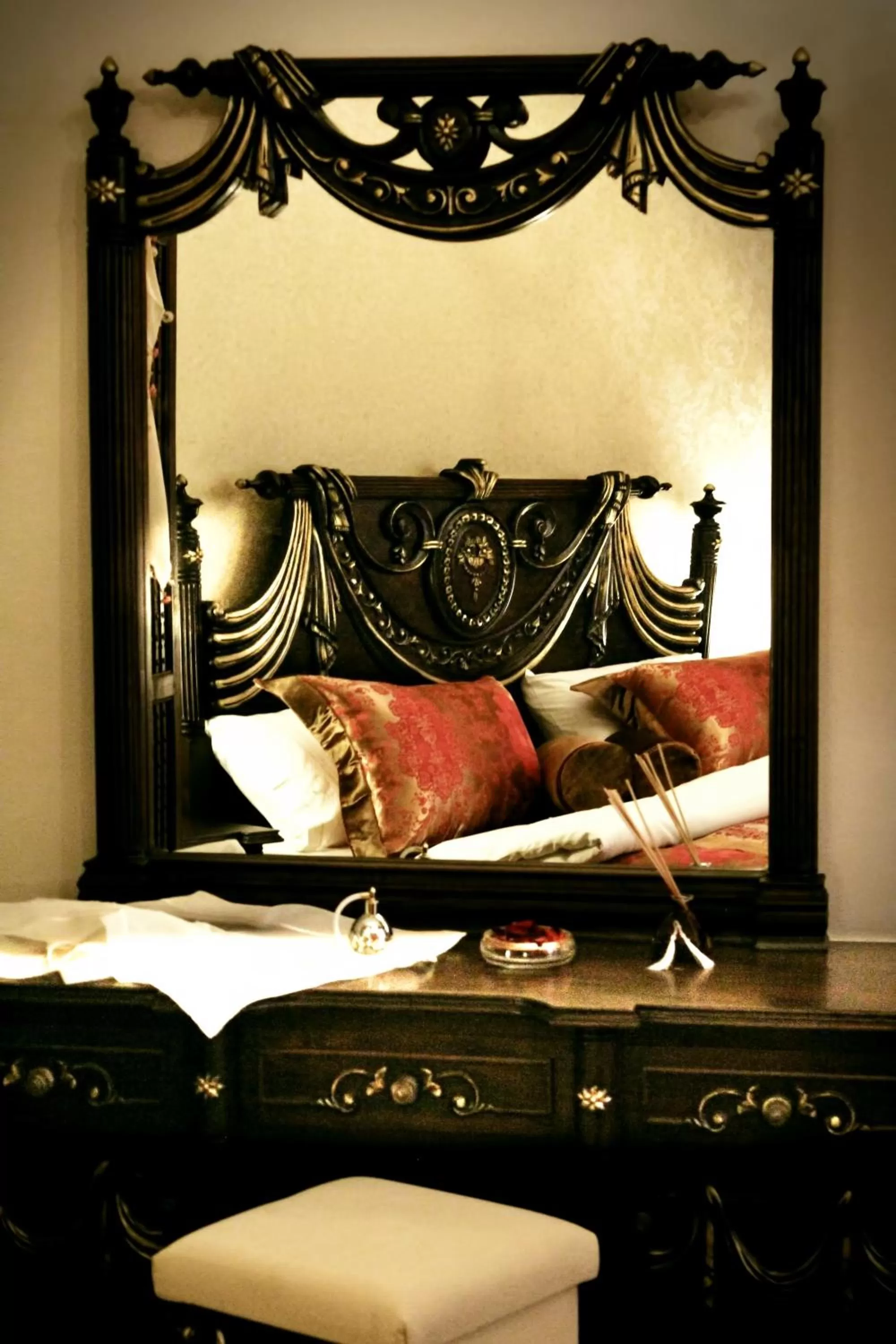 Bed in İsa Begov Hamam Hotel