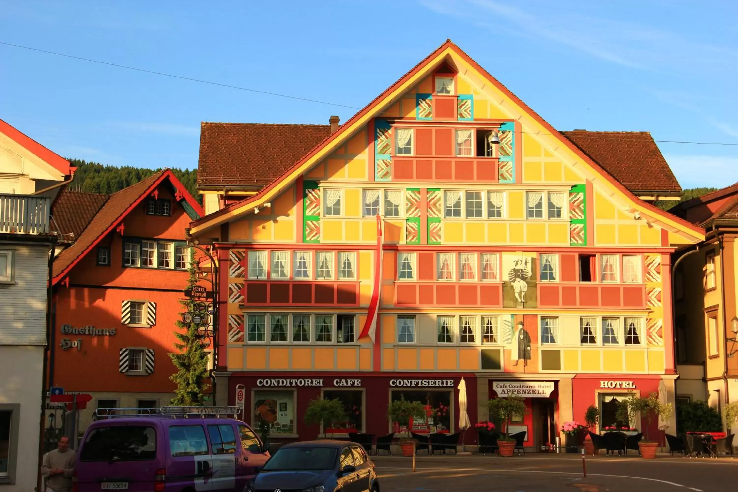 Facade/entrance, Property Building in Hotel Appenzell