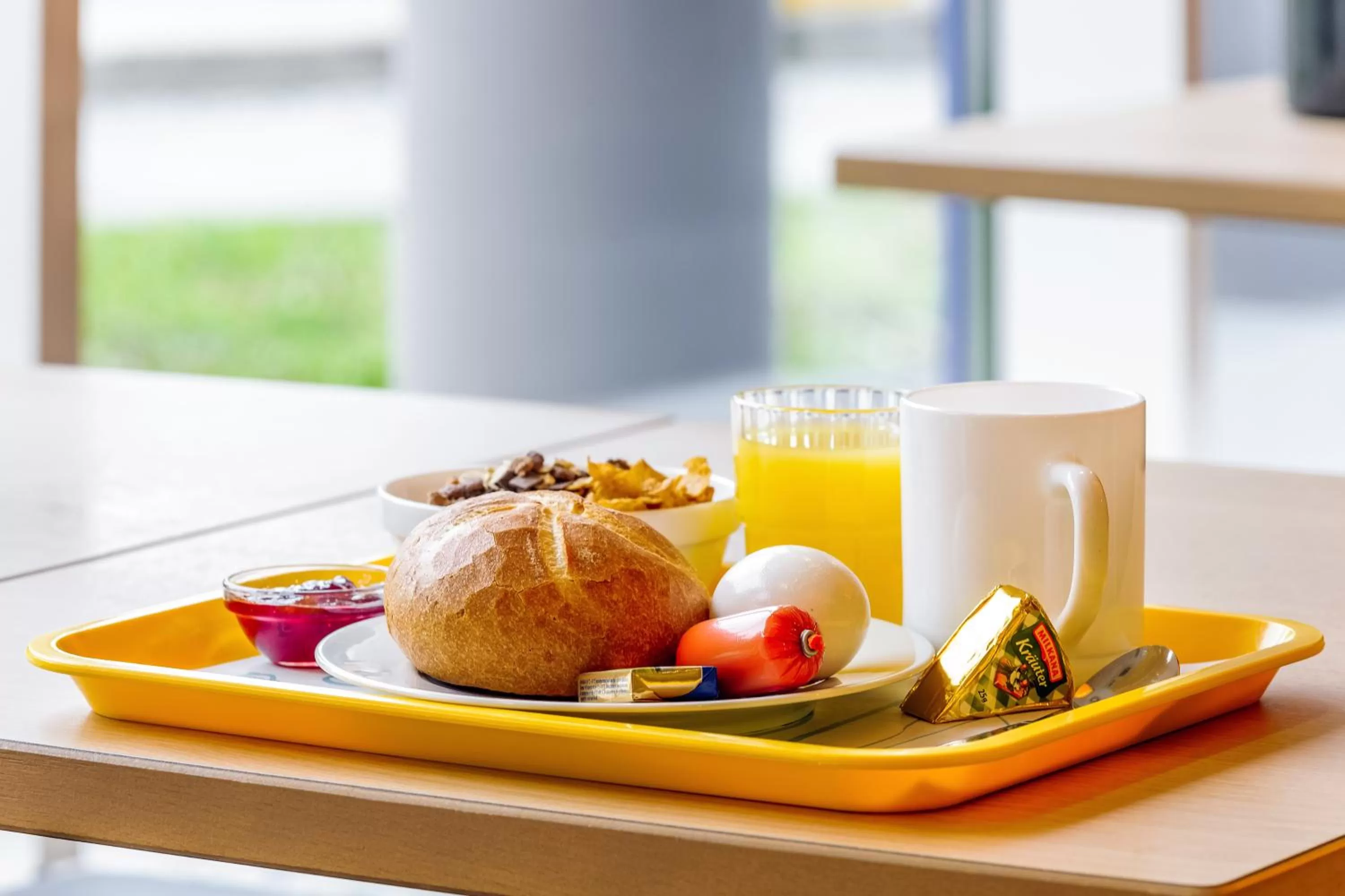 Continental breakfast in ibis budget Hamburg Altona