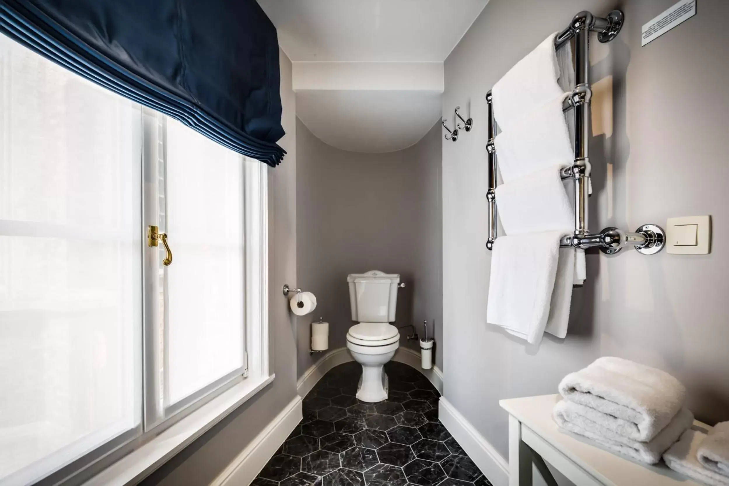 Bathroom in Boutique Hotel De Castillion - Small elegant family hotel