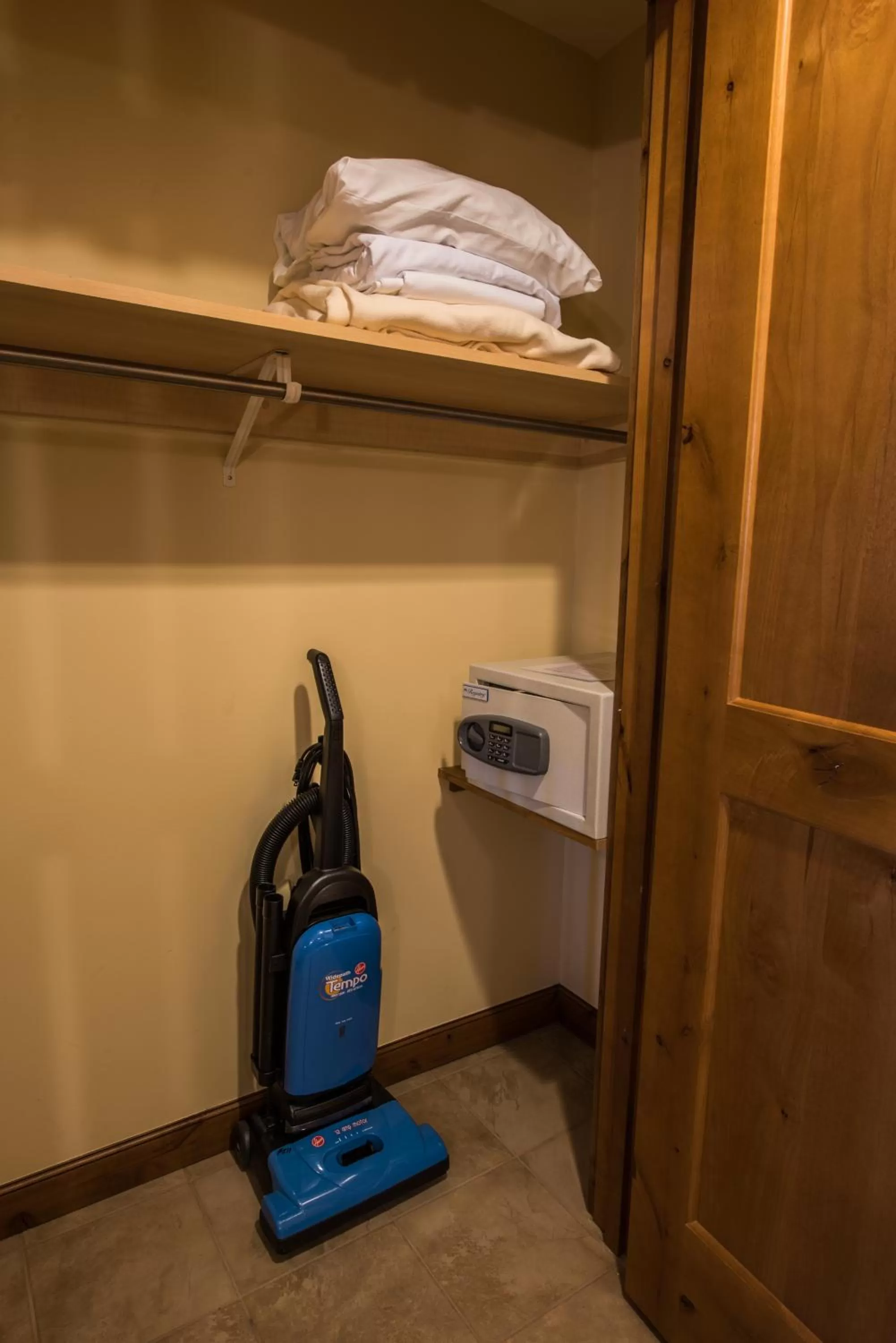 The Lodge at Mountaineer Square