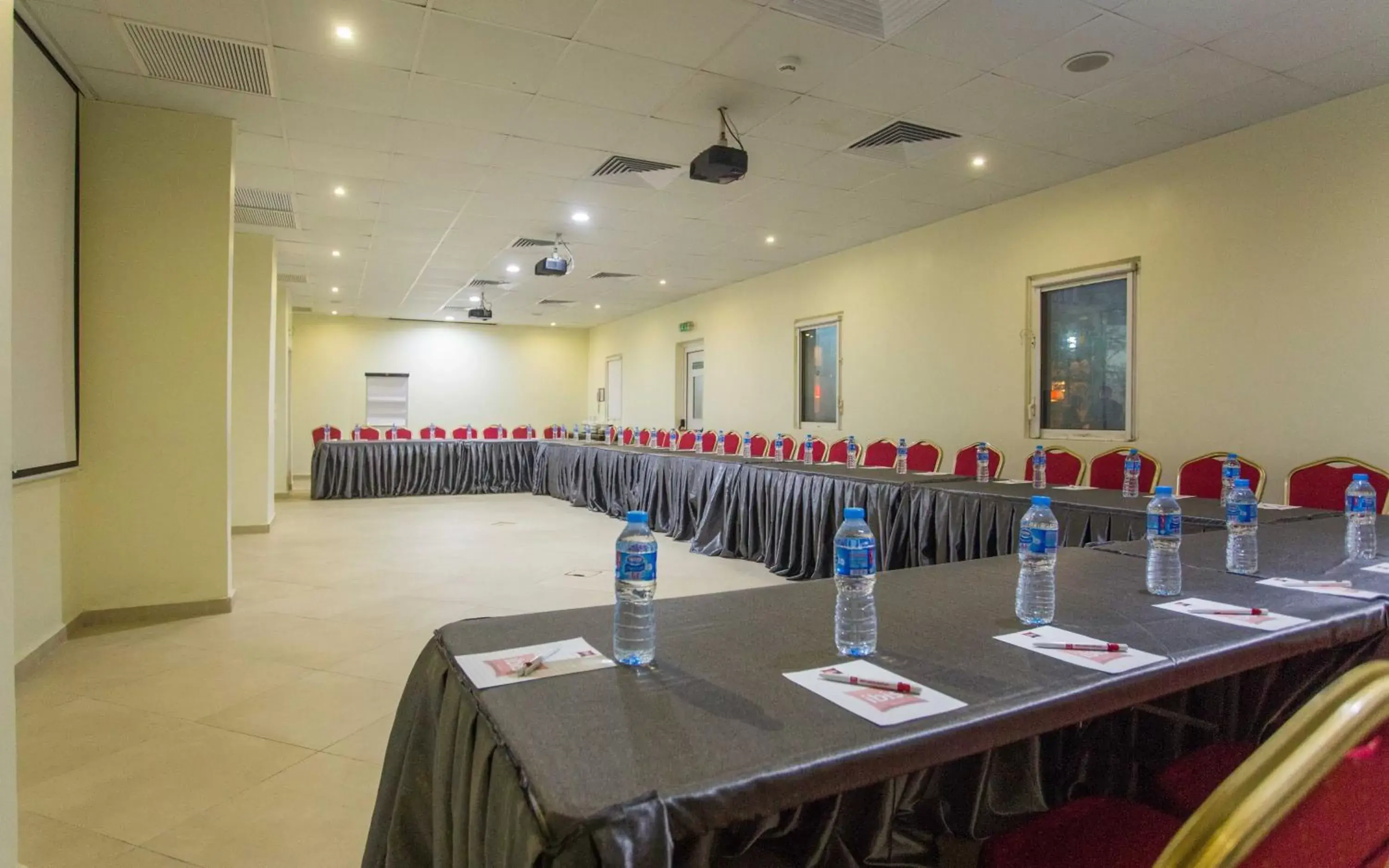 Area and facilities in Ibis Lagos Airport