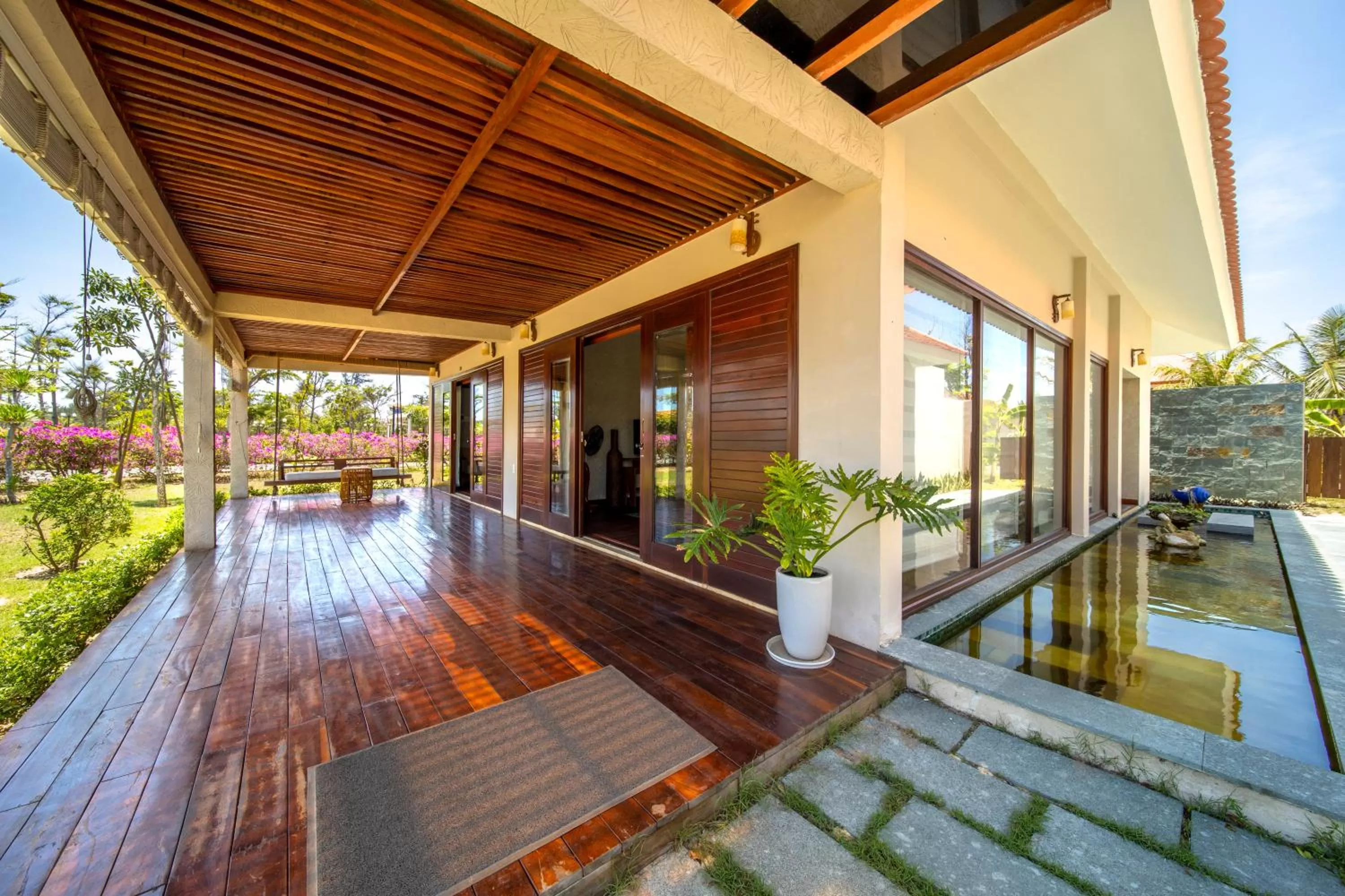 Sao Mai Beach Resort