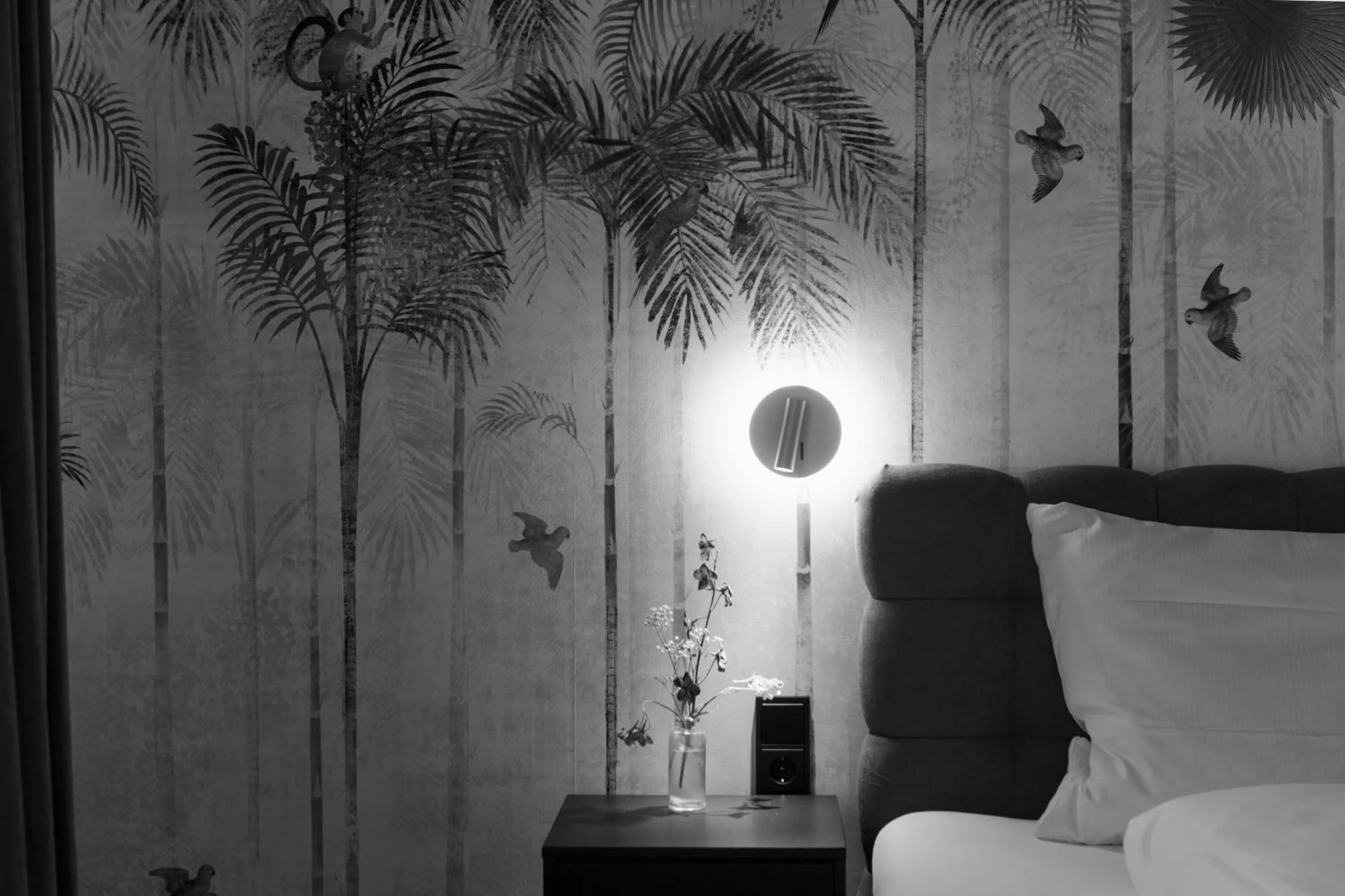 Photo of the whole room, Bed in Strandhotel SüdSee Diessen am Ammersee