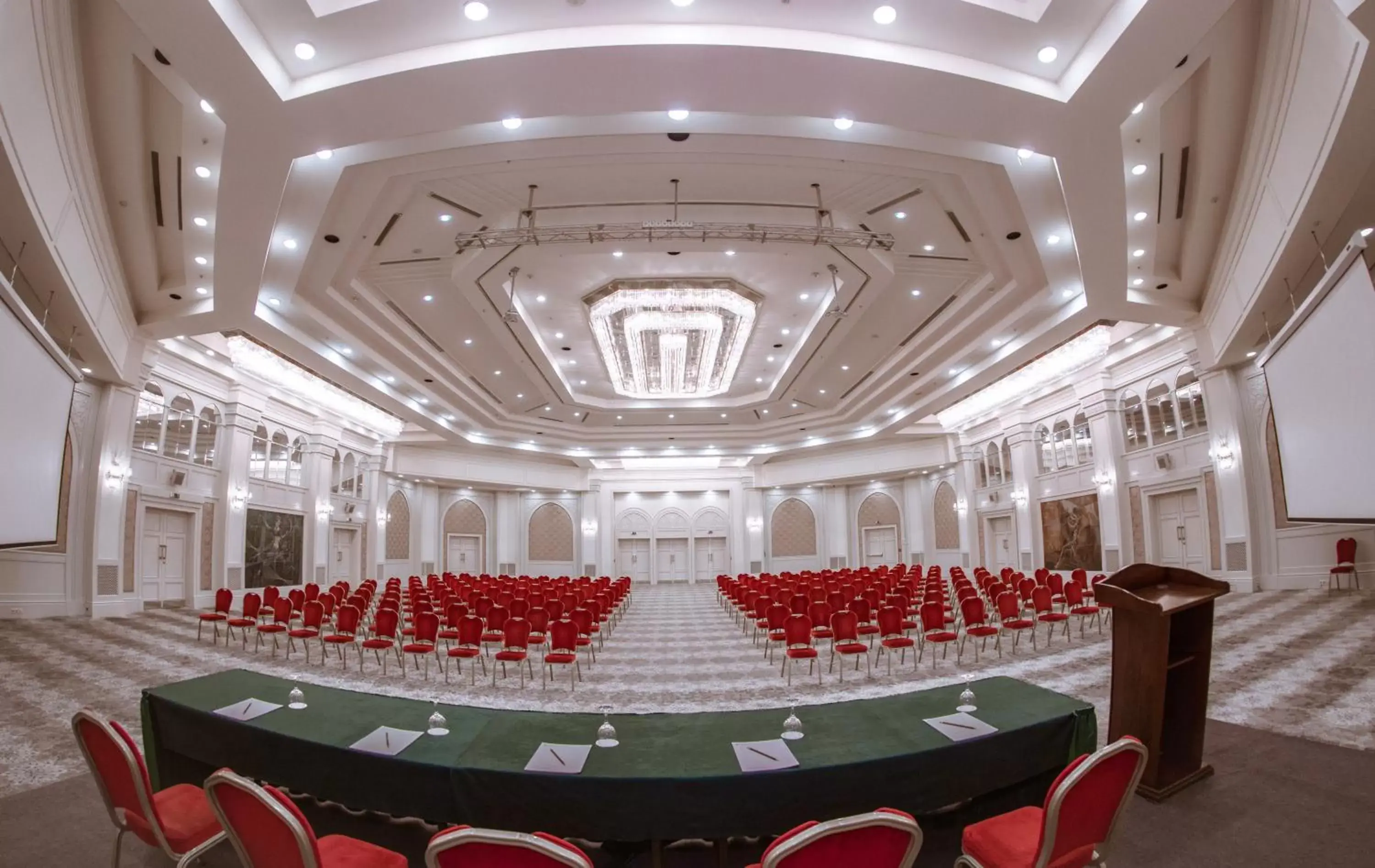 Business facilities, Banquet Facilities in International Hotel Tashkent