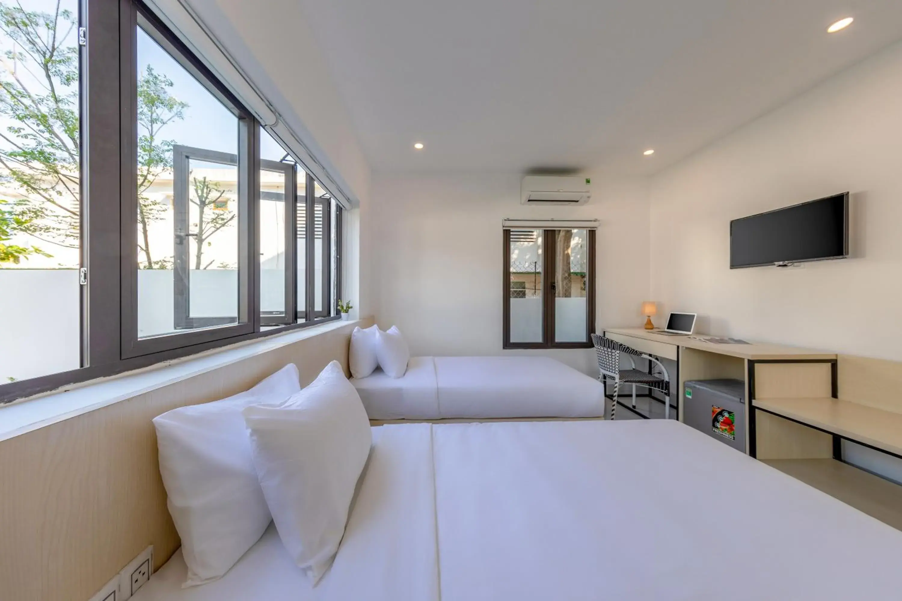 Communal lounge/ TV room, Bed in Bespoke Villa Hoian