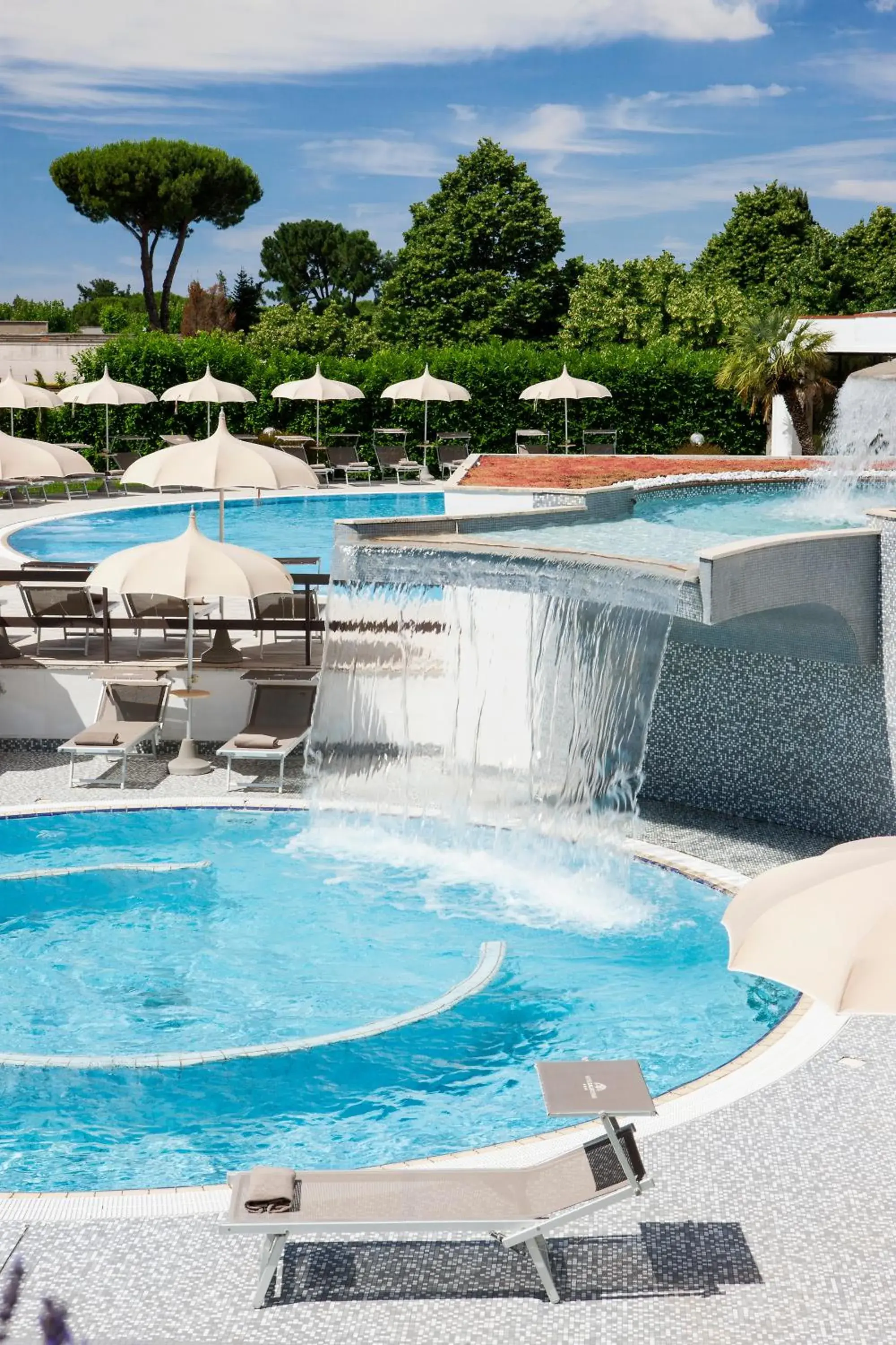 Swimming Pool in Hotel Salus Terme