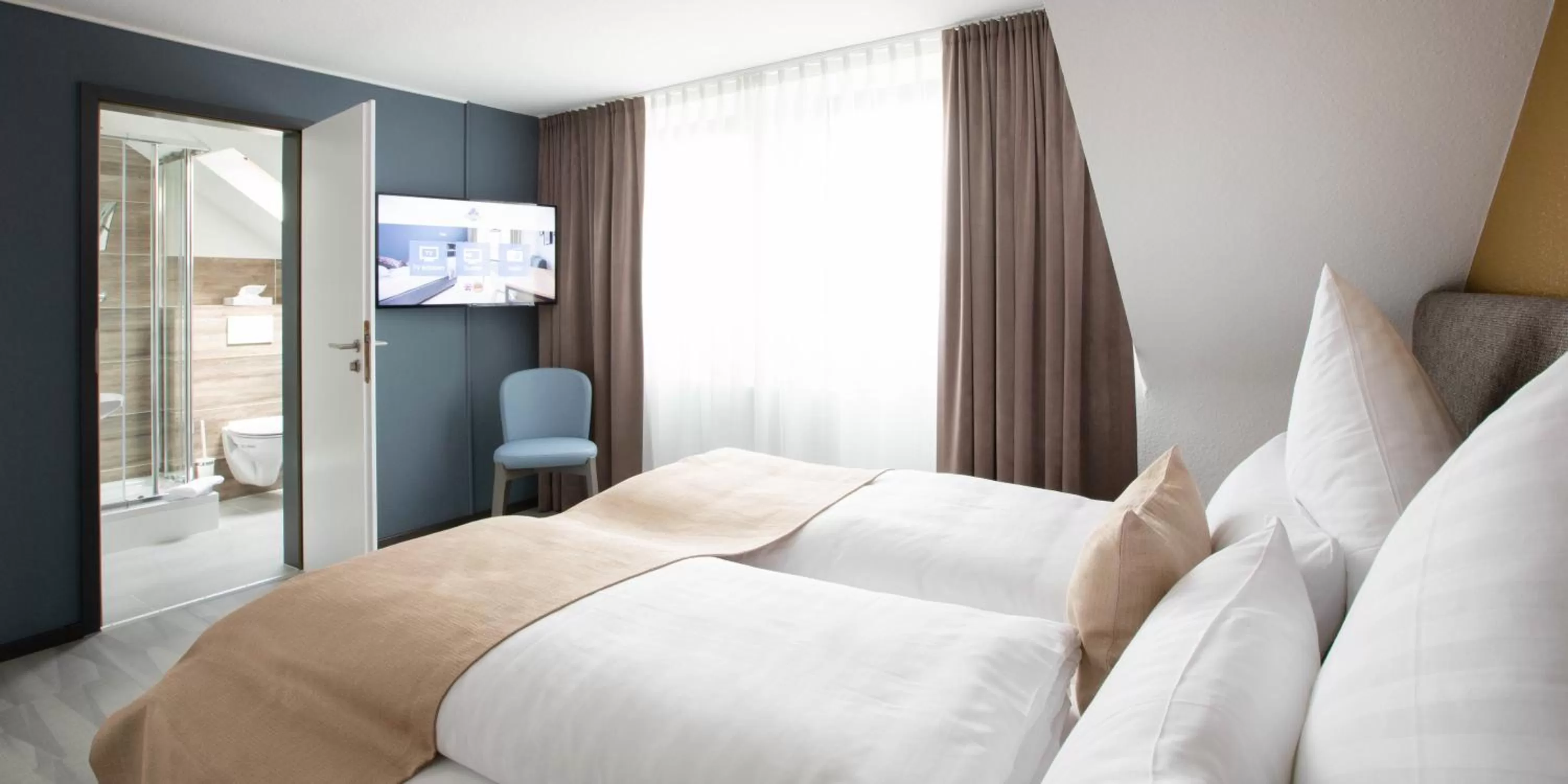 Photo of the whole room, Bed in Hotel Das Augustin