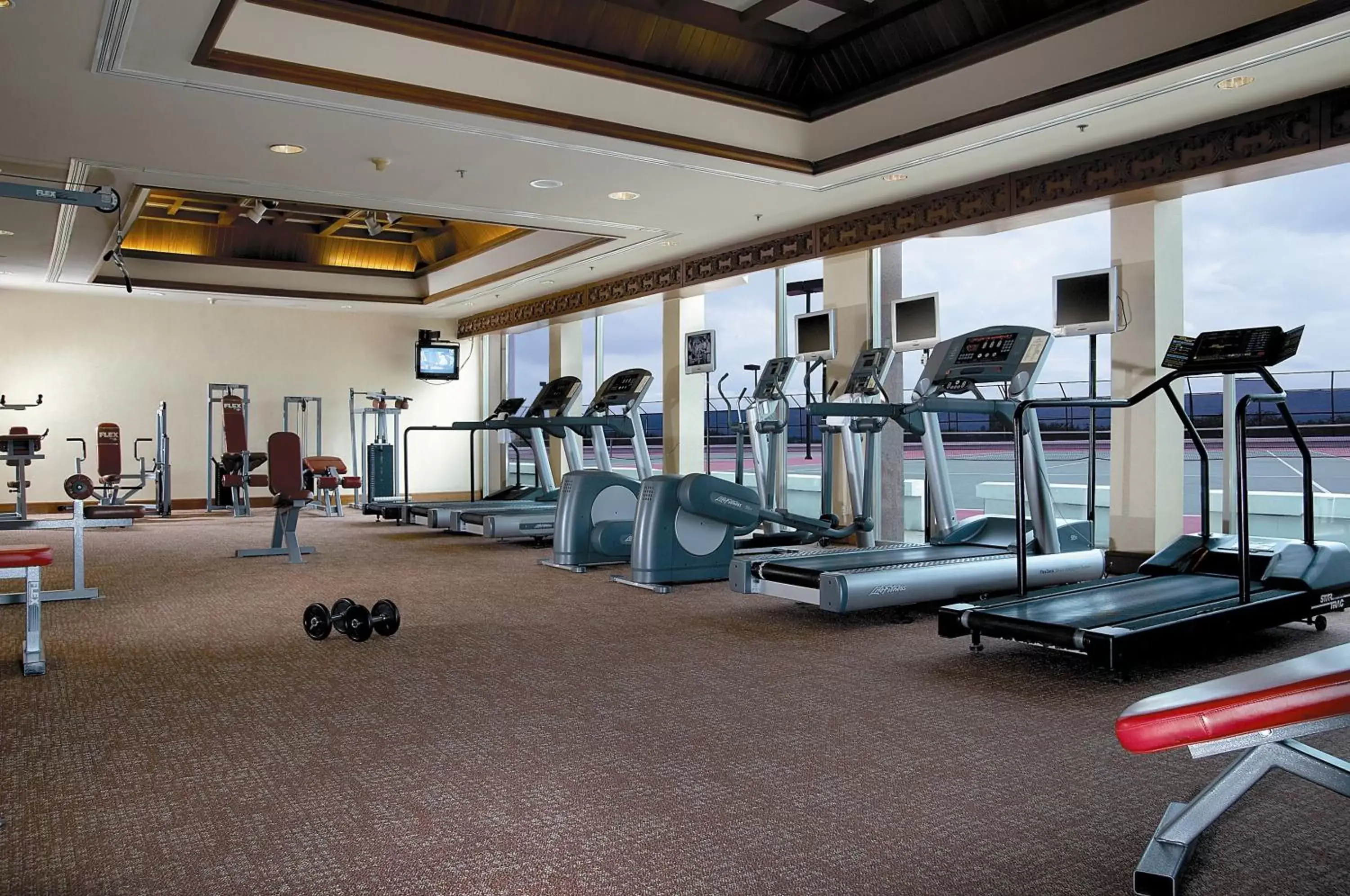 Fitness centre/facilities, Fitness Center/Facilities in Shangri-la Surabaya