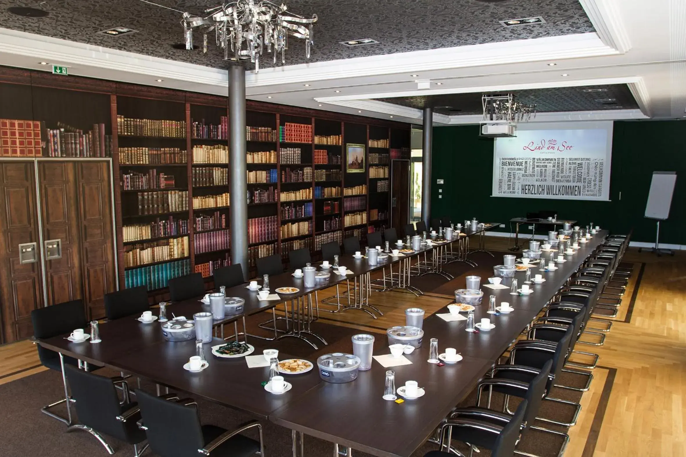 Meeting/conference room in Lind Hotel