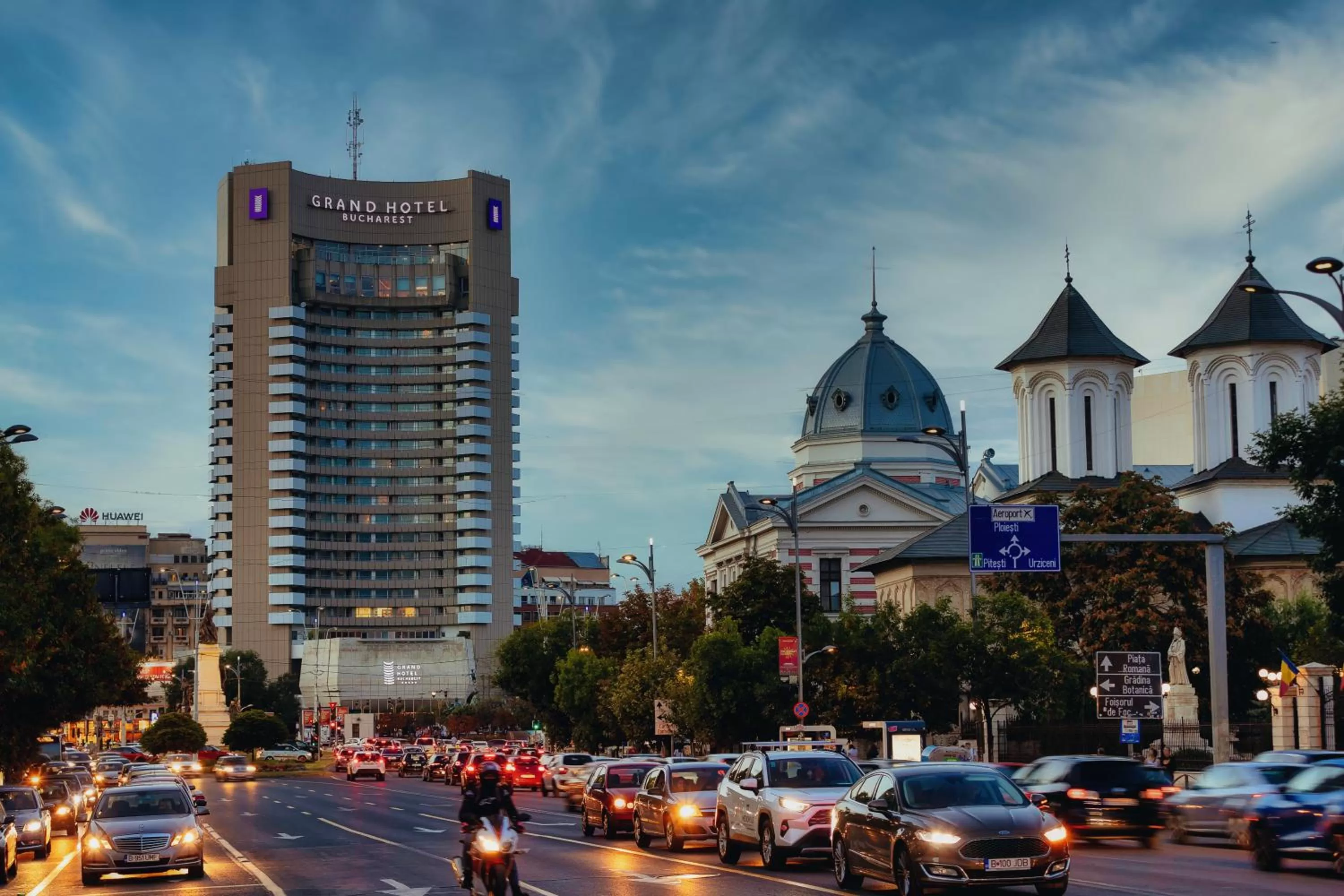 Property building in Grand Hotel Bucharest