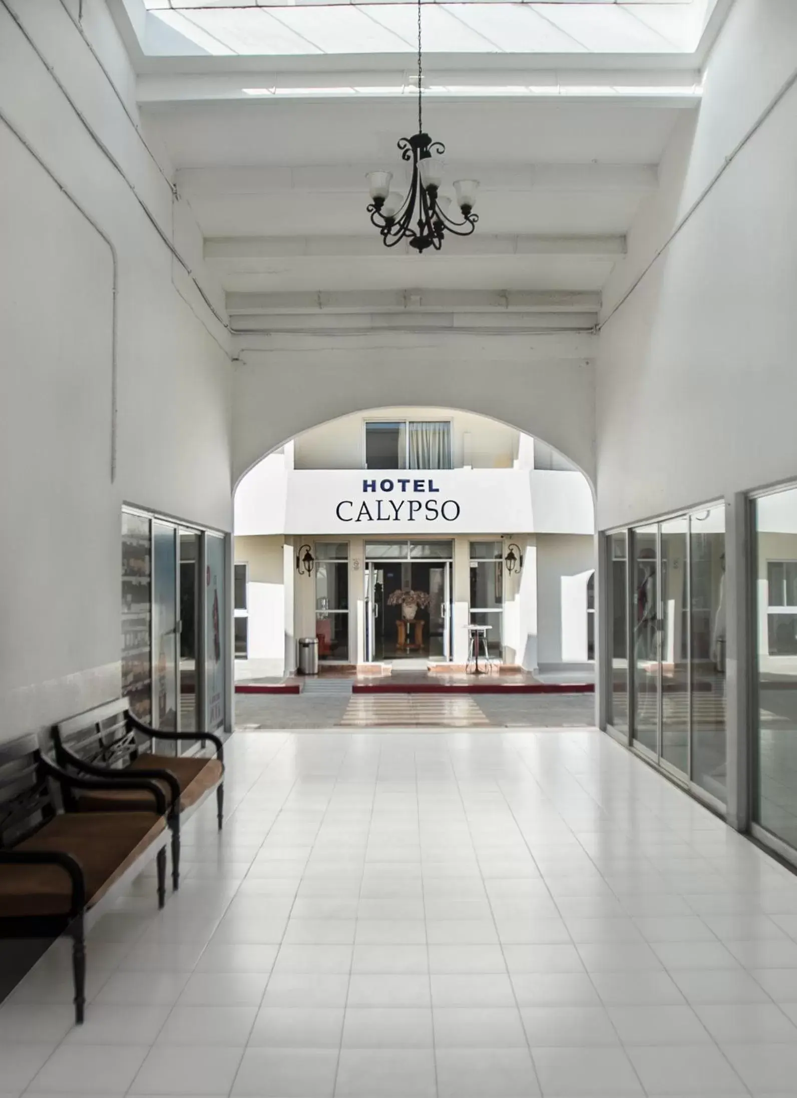 Facade/entrance in Hotel Calypso Cancun