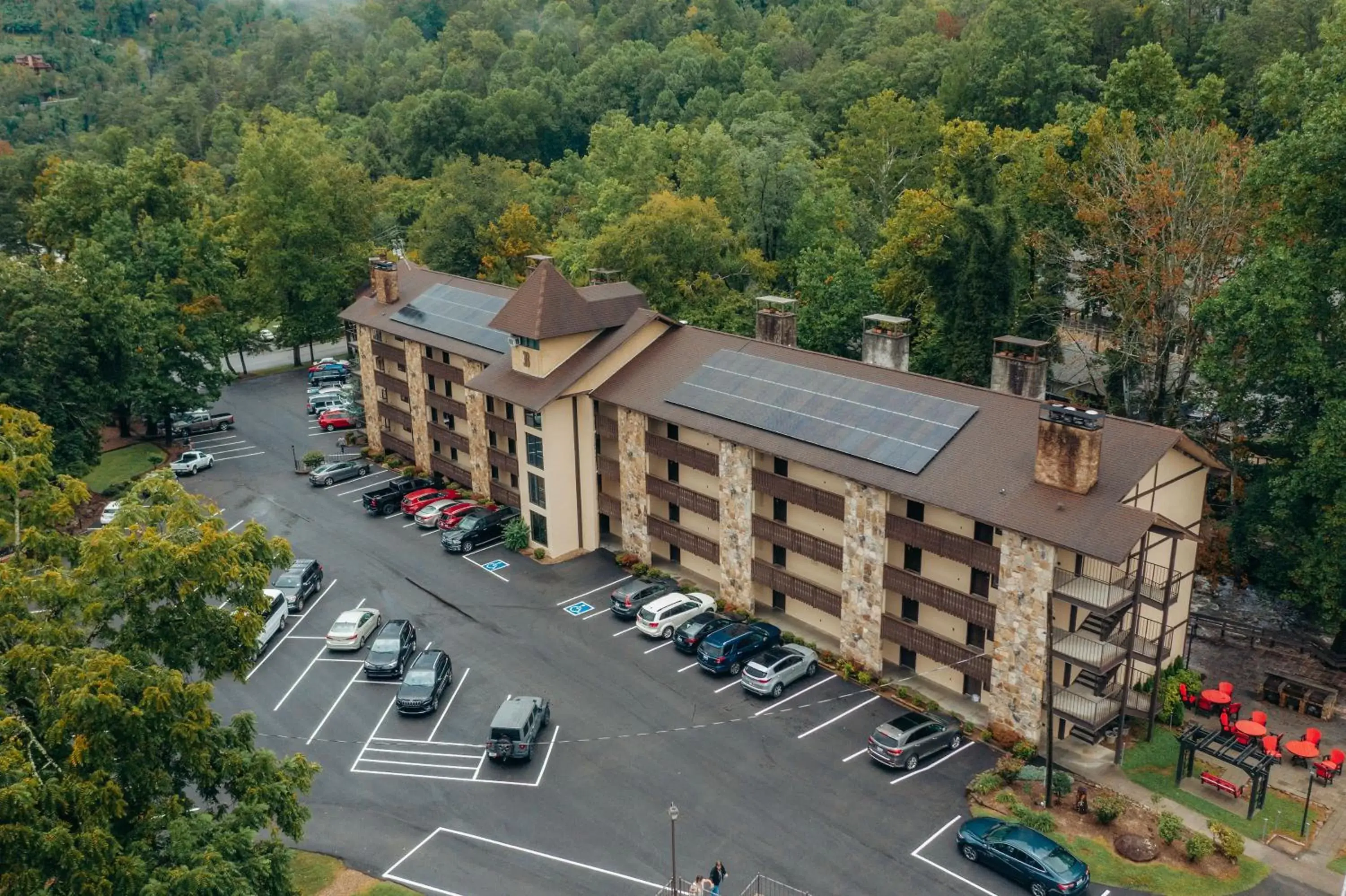 Bird's eye view, Bird's-eye View in Brookside Lodge