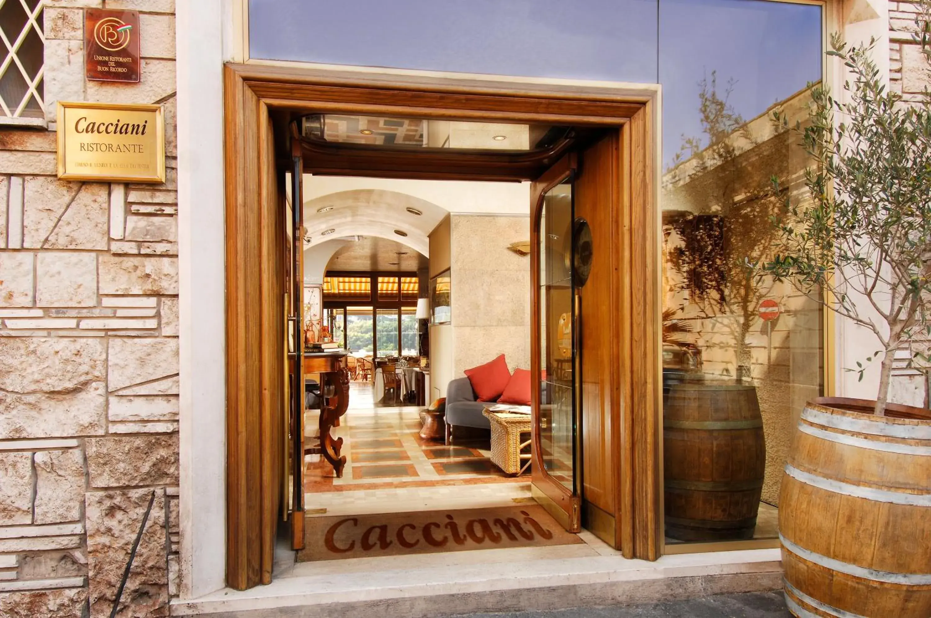 Facade/entrance in Hotel Cacciani