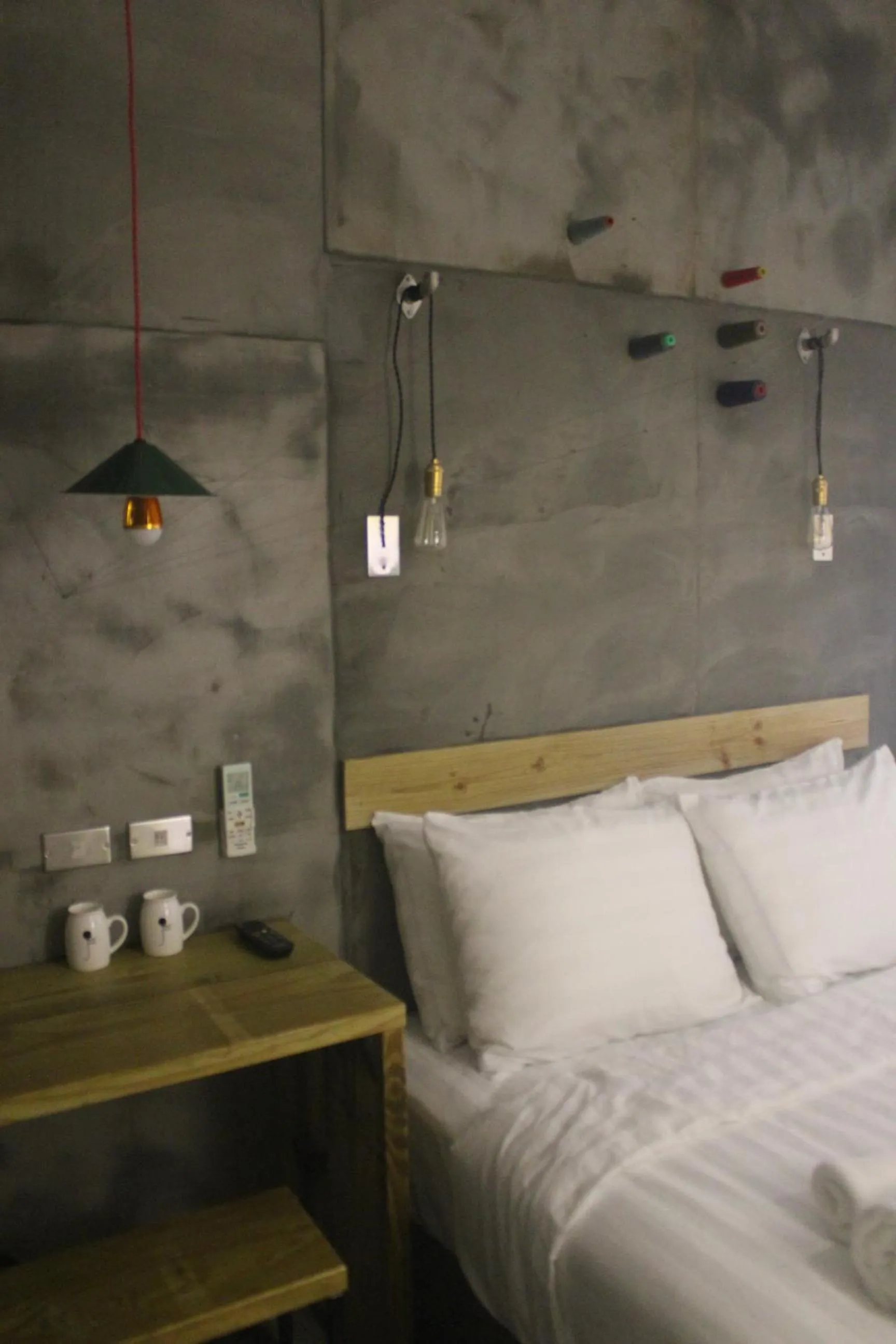 Photo of the whole room, Bed in 禾裕 北車 Hey!U