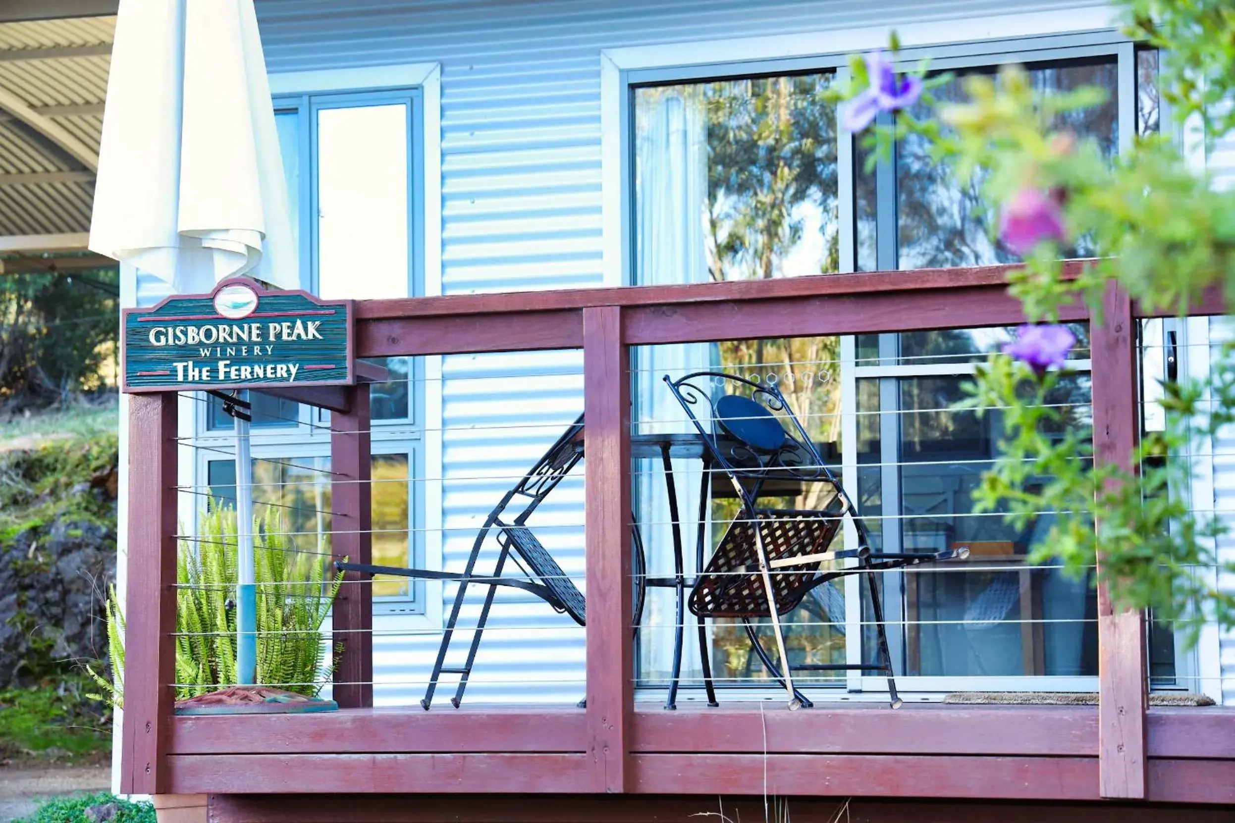 Property building in Gisborne Peak Winery Short Term Stays Property building in Gisborne Peak Winery Short Term Stays