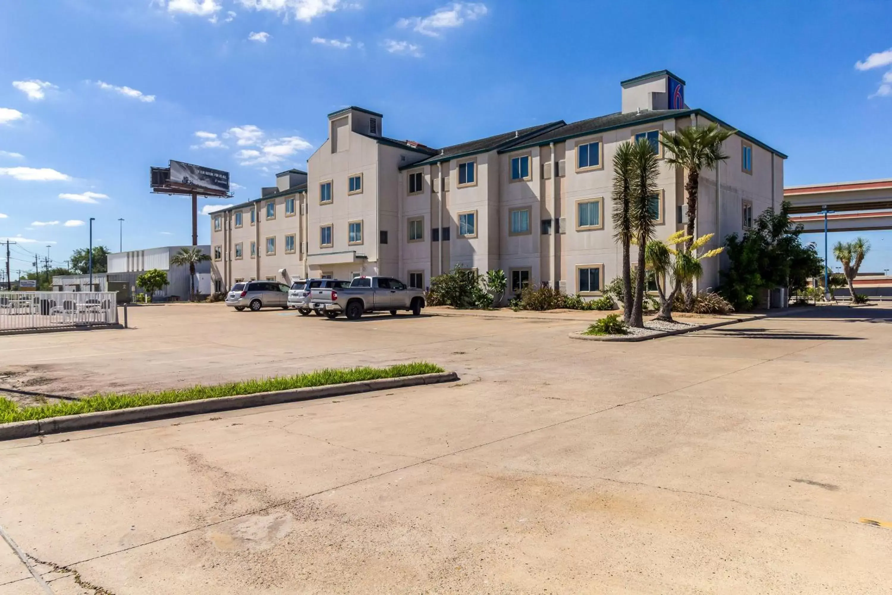 Property Building in Motel 6-Harlingen, TX