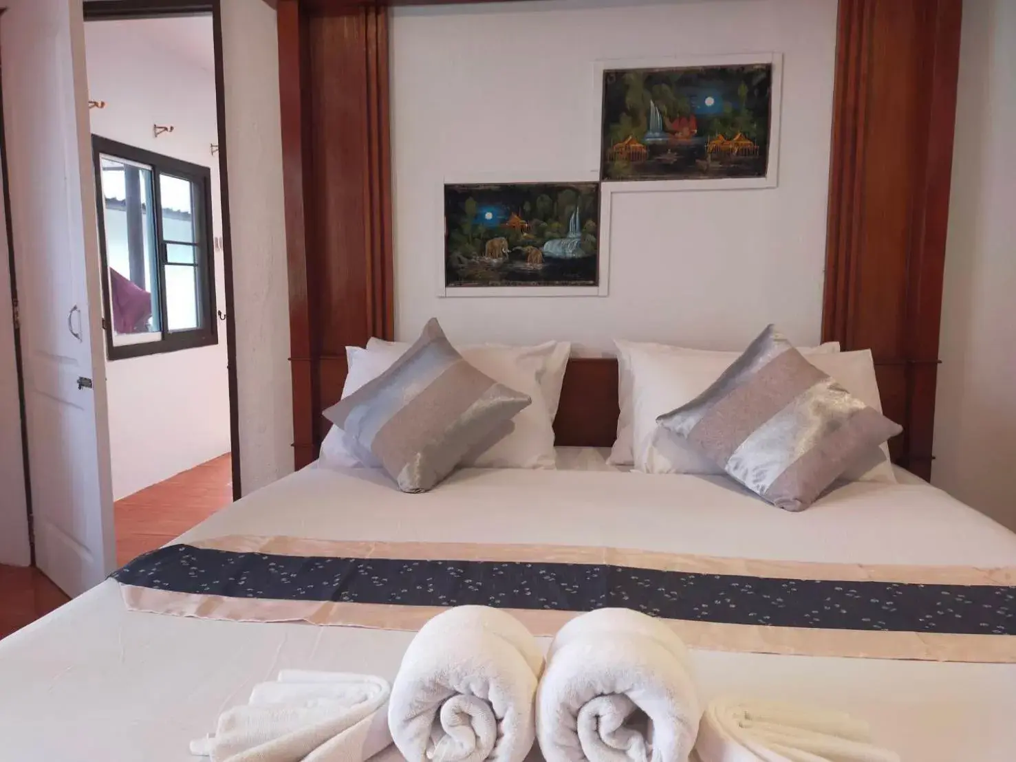 Bedroom, Bed in Lanta Nice Beach Resort - SHA Extra Plus