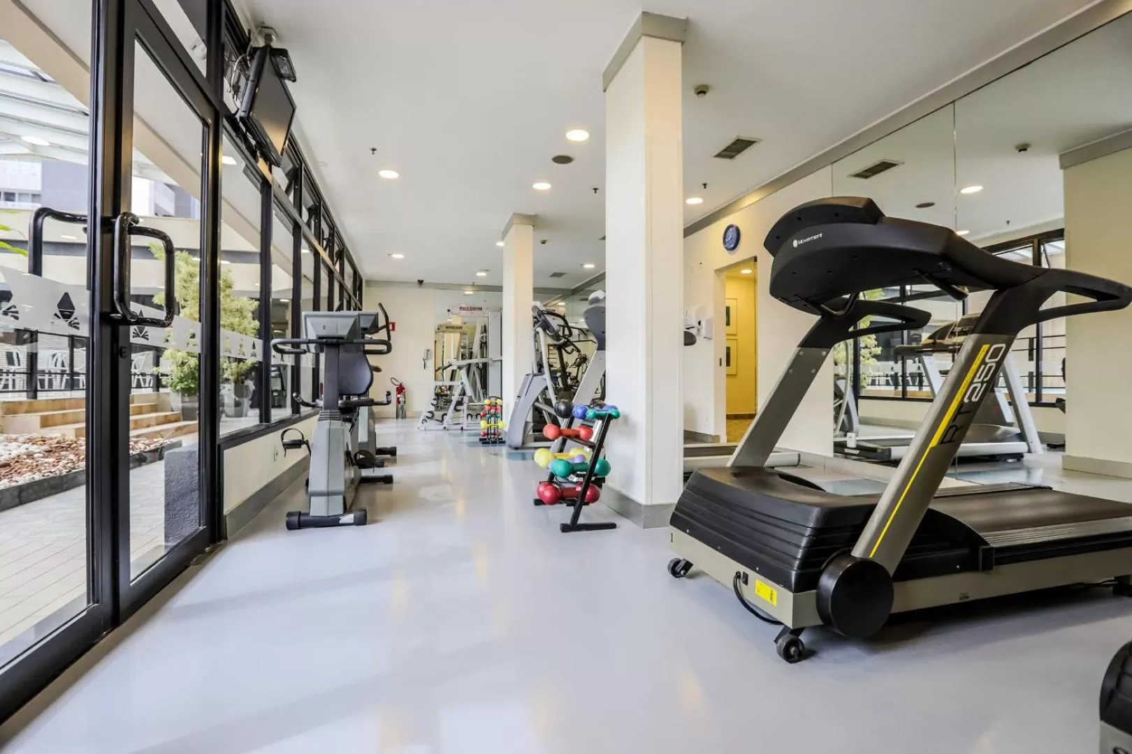 Fitness centre/facilities in eSuítes Congonhas by Atlantica