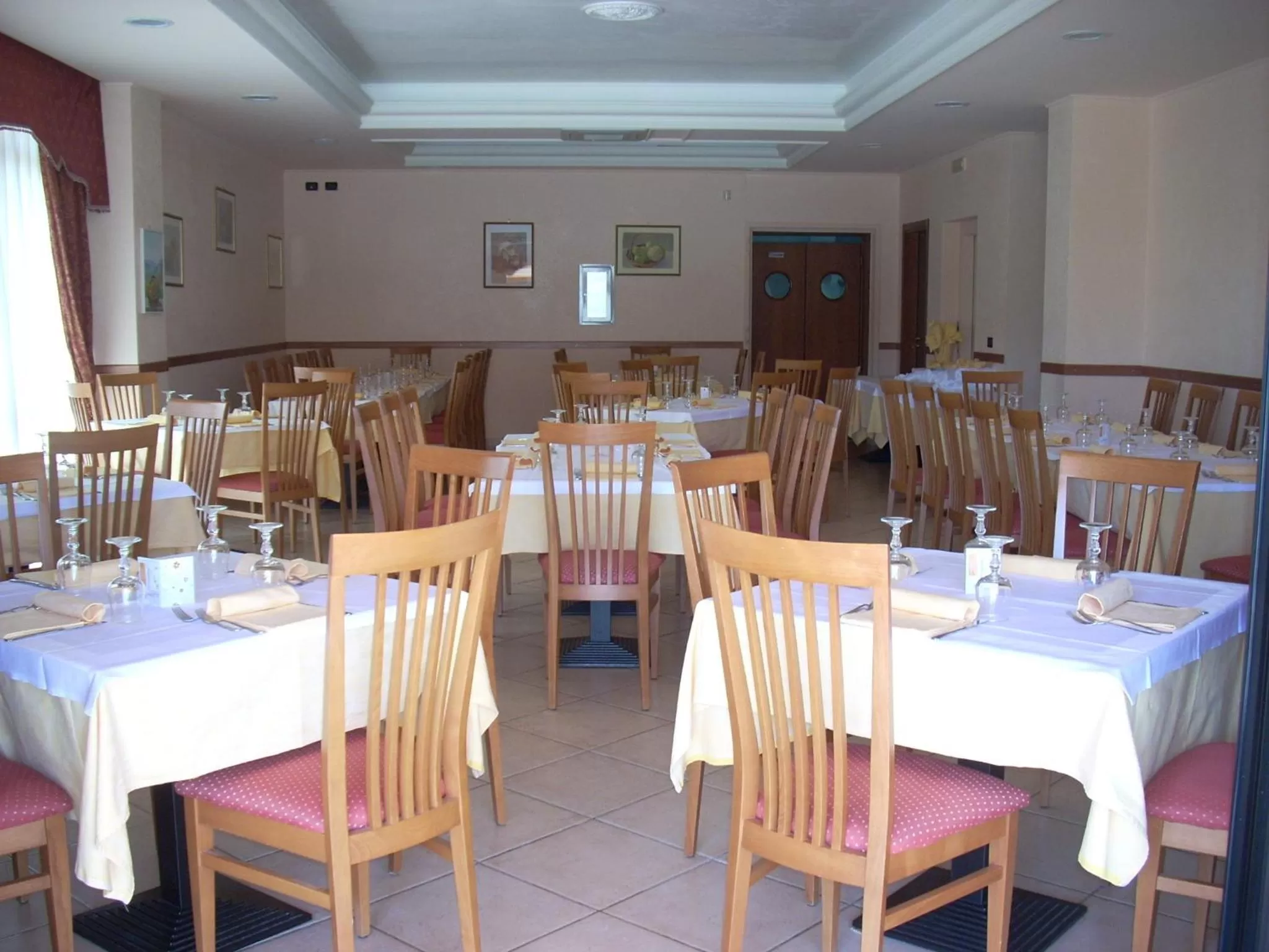 Restaurant/places to eat in Hotel Margherita