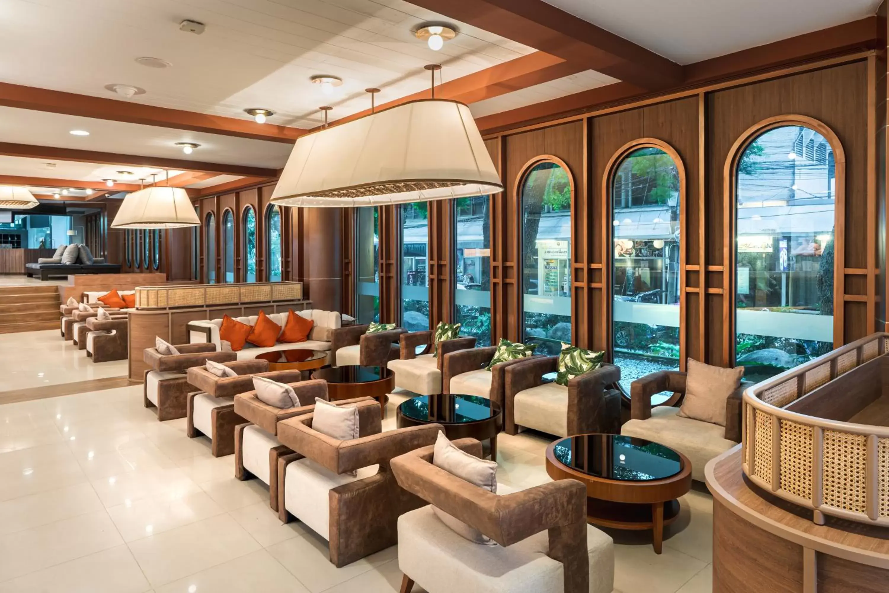 Lobby or reception, Lounge/Bar in A-One The Royal Cruise Hotel Pattaya - SHA Extra Plus