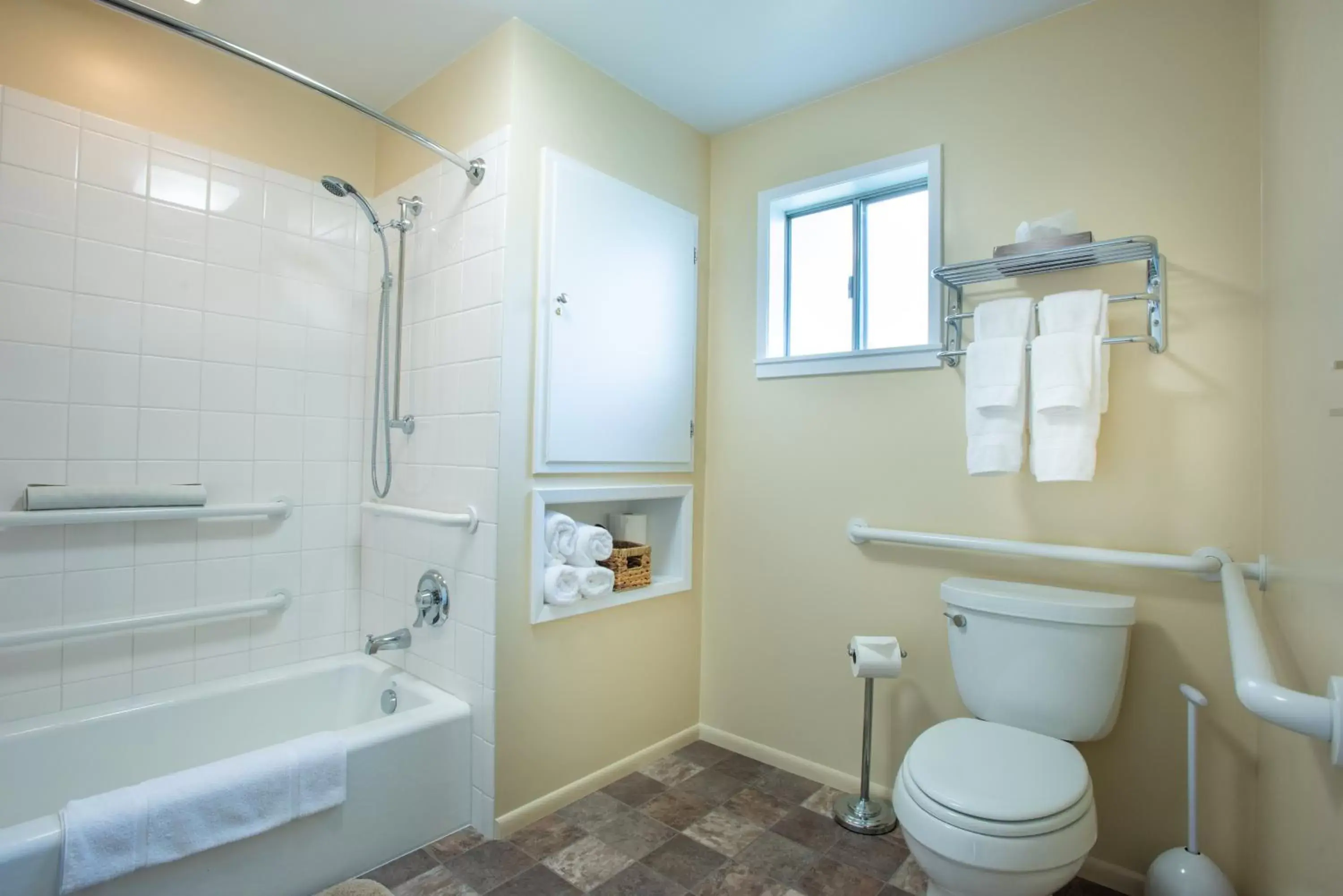 Shower, Bathroom in Redwood Suites