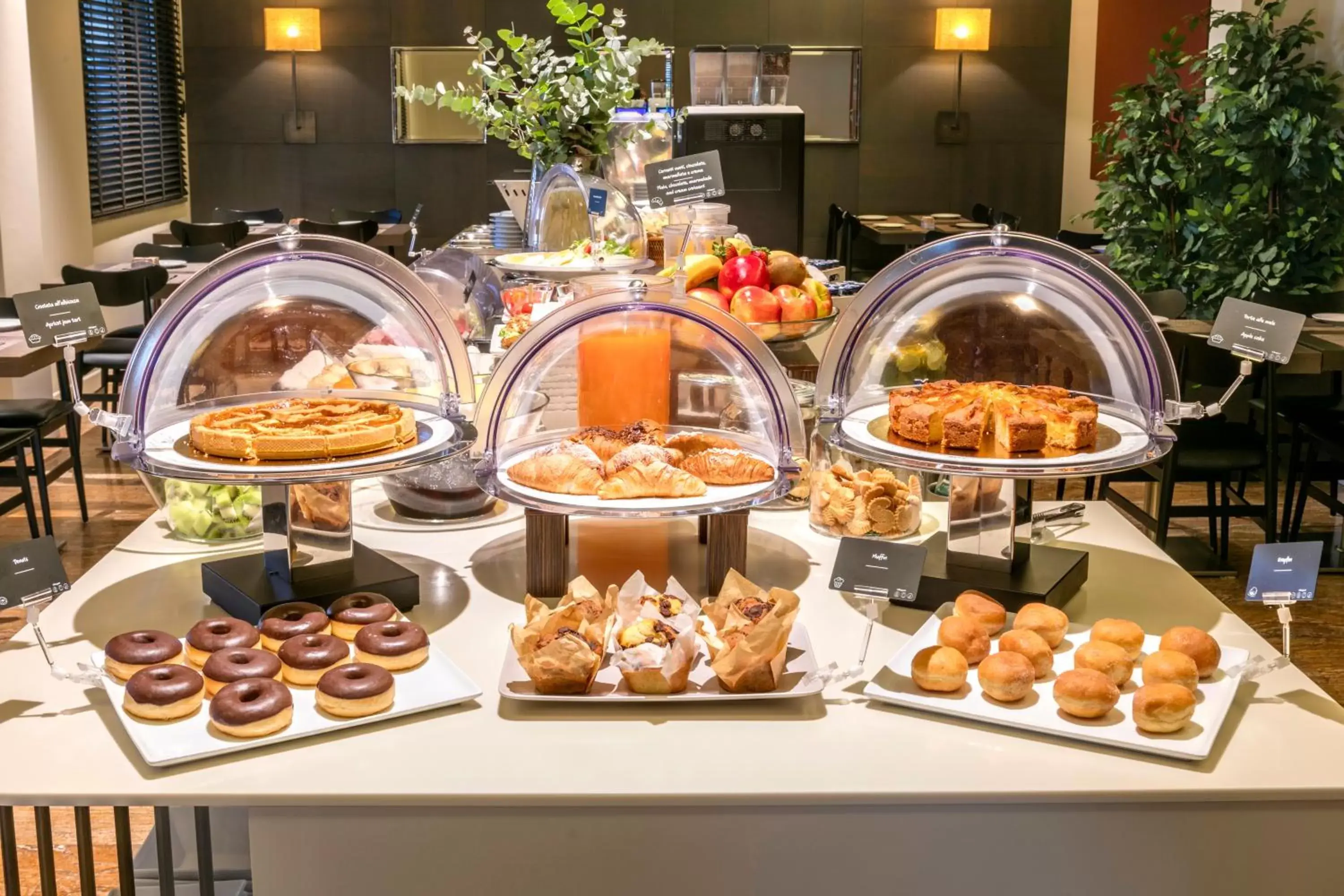 Buffet breakfast in Living Hotel Milano Buffet breakfast in Living Hotel Milano