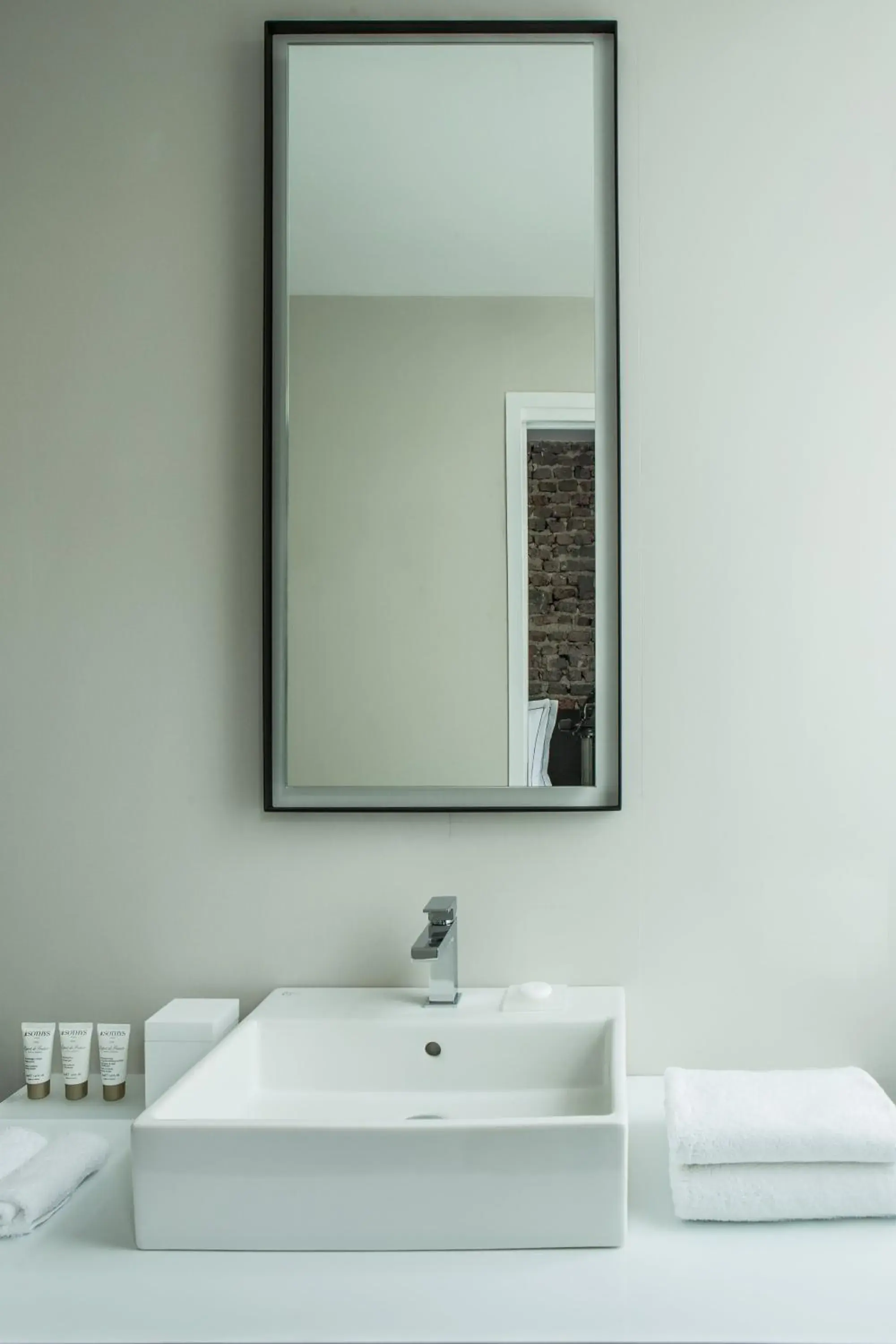 Bathroom in Hôtel Louvre-Lens - Esprit de France Bathroom in Hôtel Louvre-Lens - Esprit de France