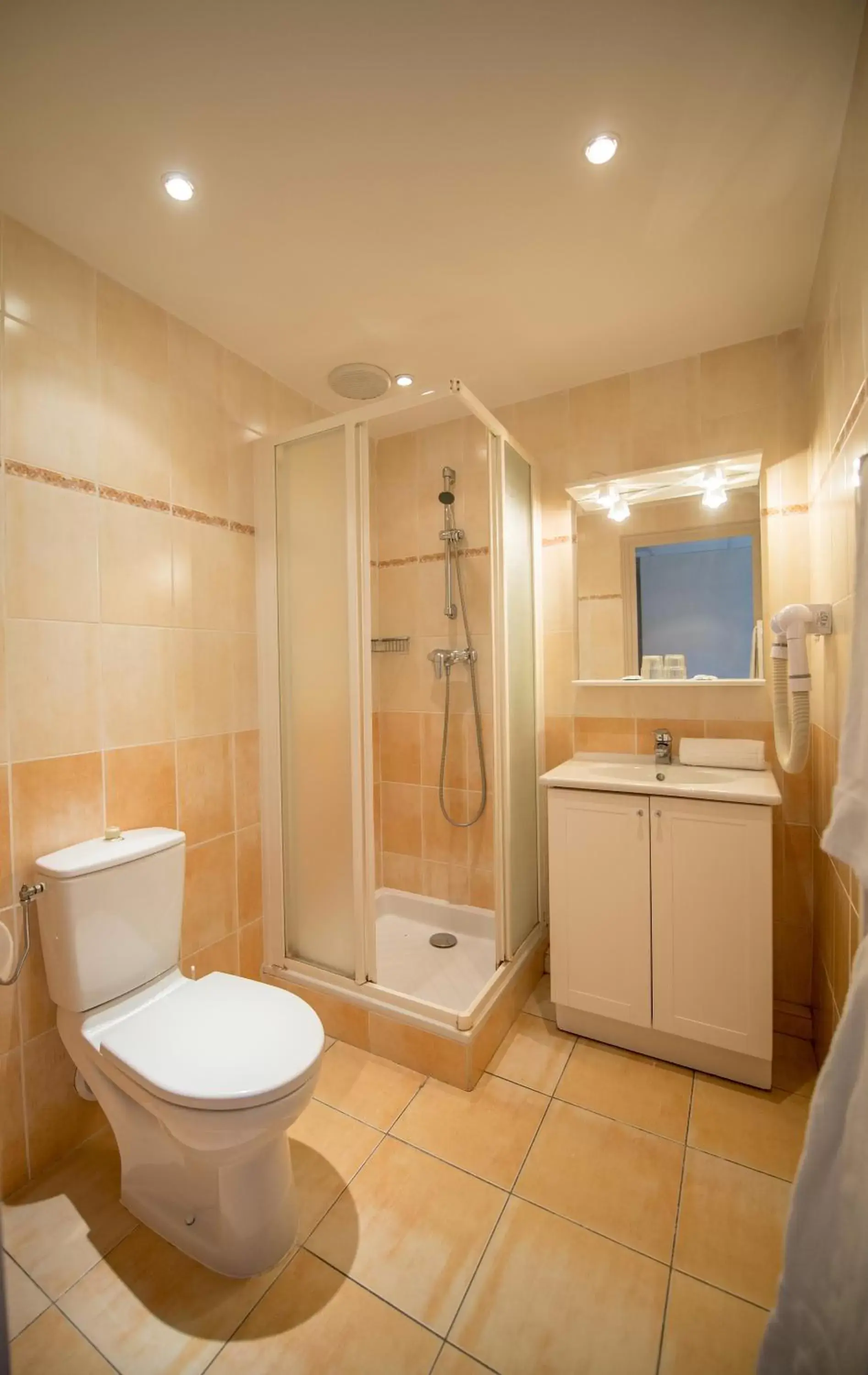 Bathroom in Appart Hotel Lou Castelet