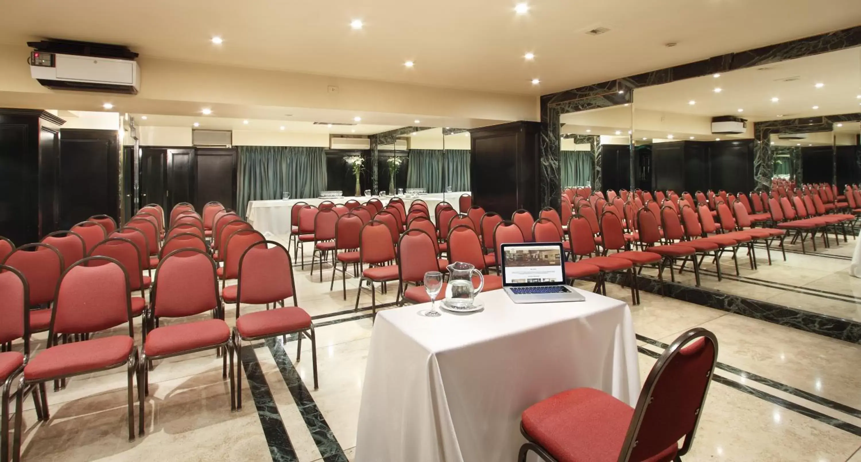 Meeting/conference room in Hotel Presidente Buenos Aires