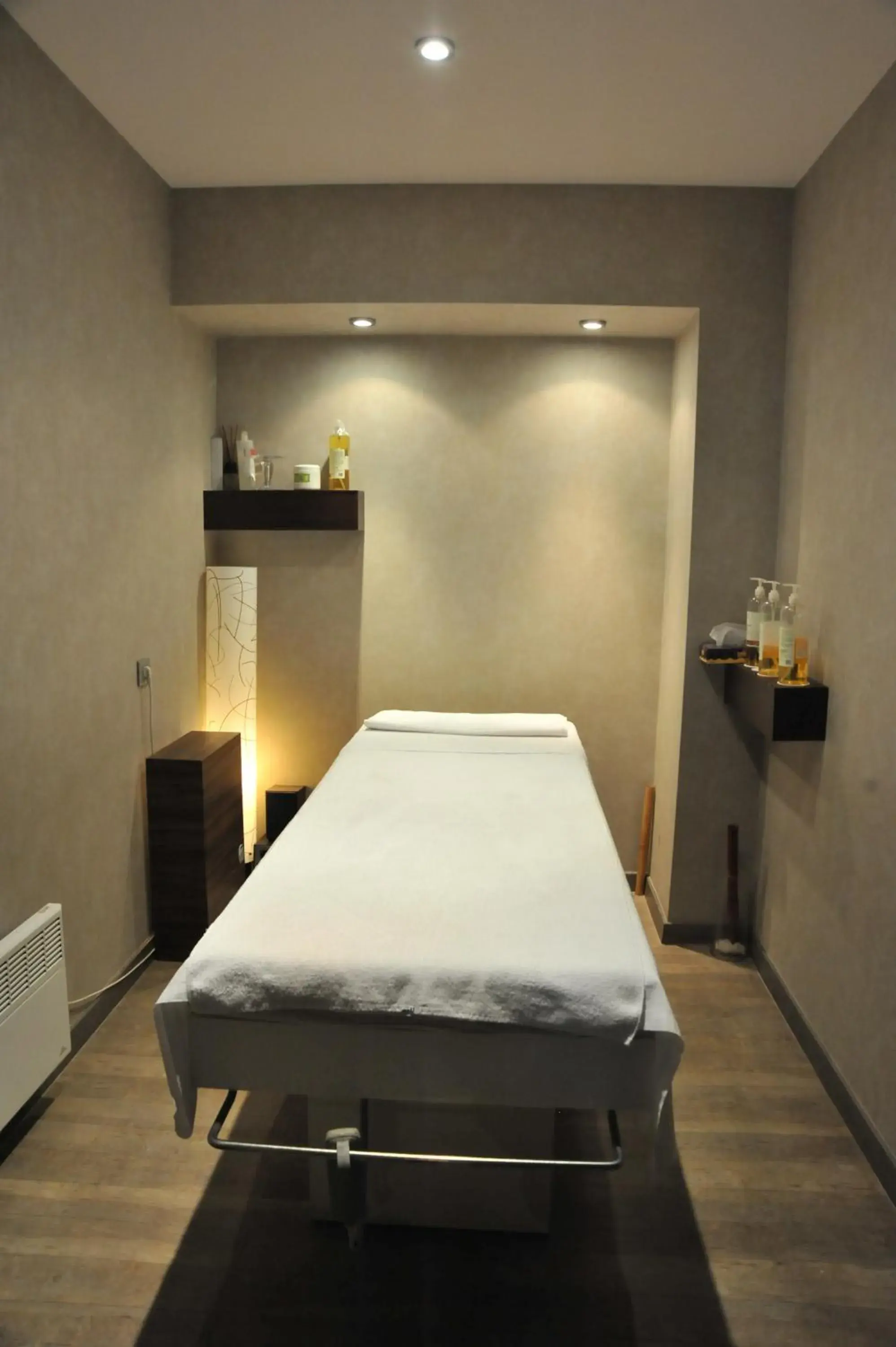 Massage, Bed in Hotel Ramada Pitesti