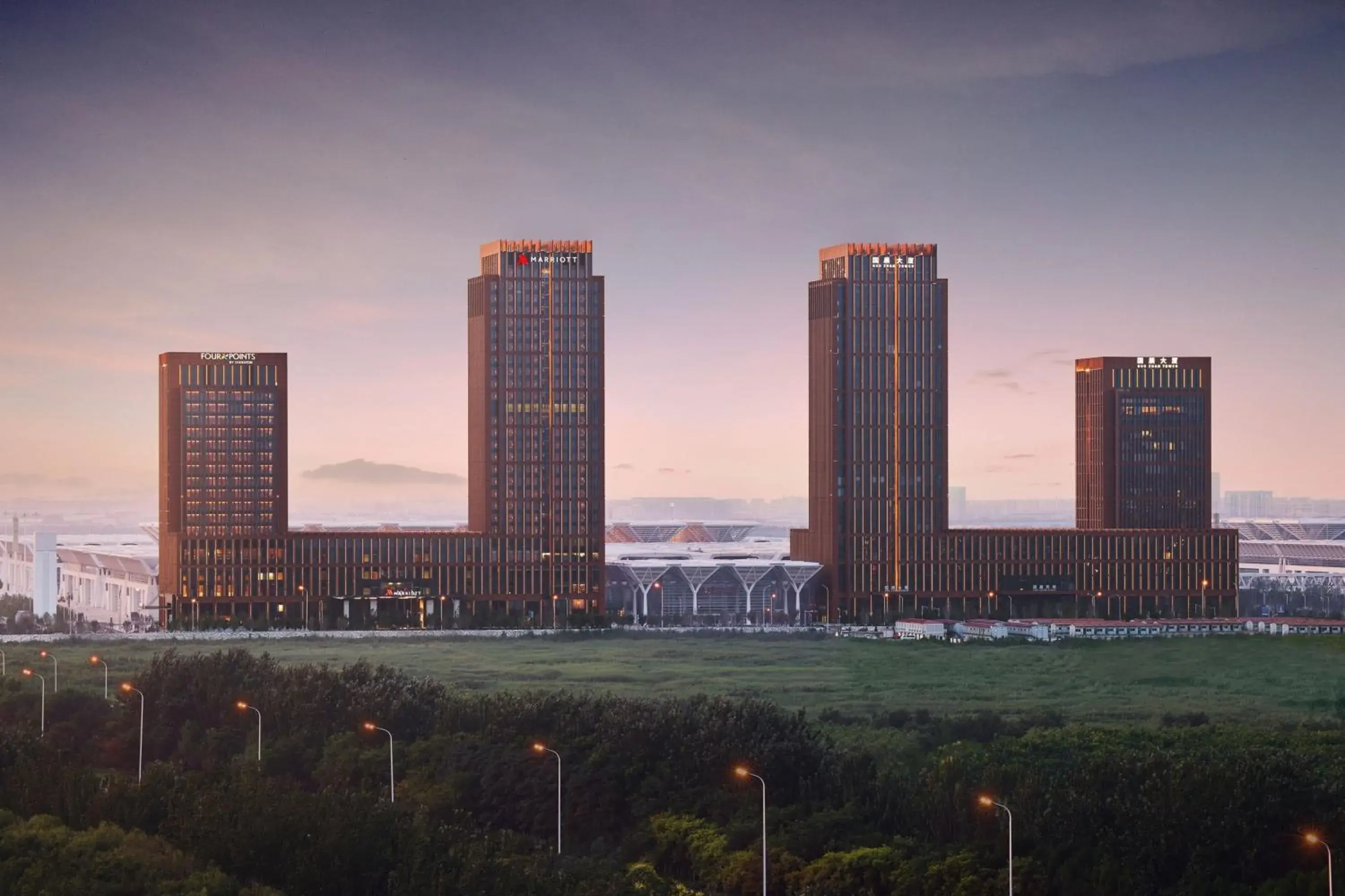 Property building in Tianjin Marriott Hotel National Convention and Exhibition Center