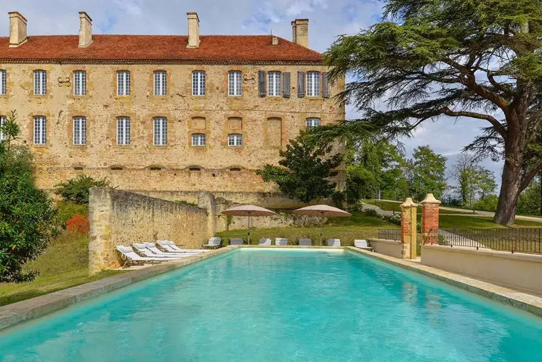 Property building, Swimming Pool in Le Monastère de Saint Mont Hôtel & Spa