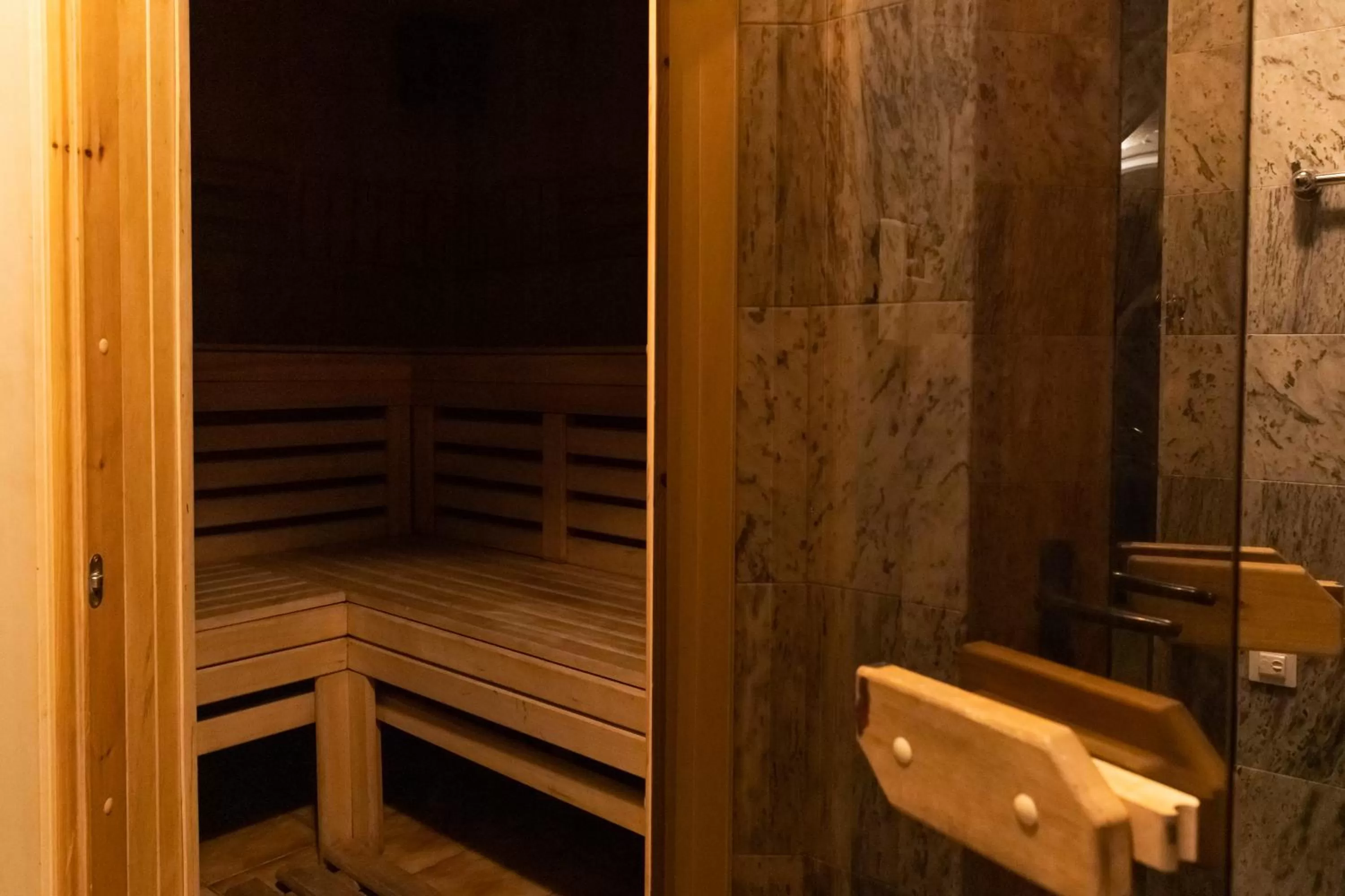 Sauna in Hotel "Mandarin Clubhouse"