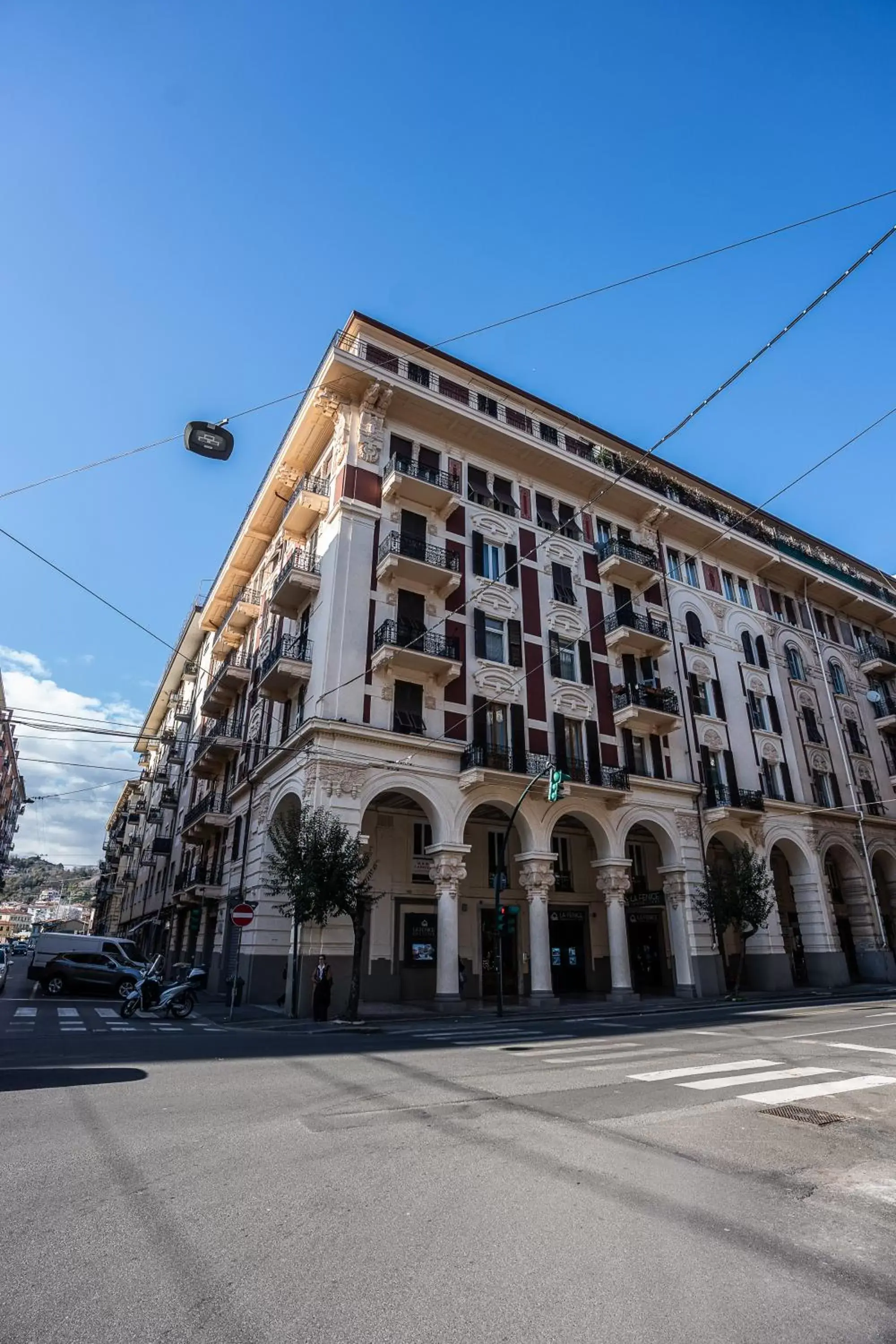 Property Building in Le stelle della spezia