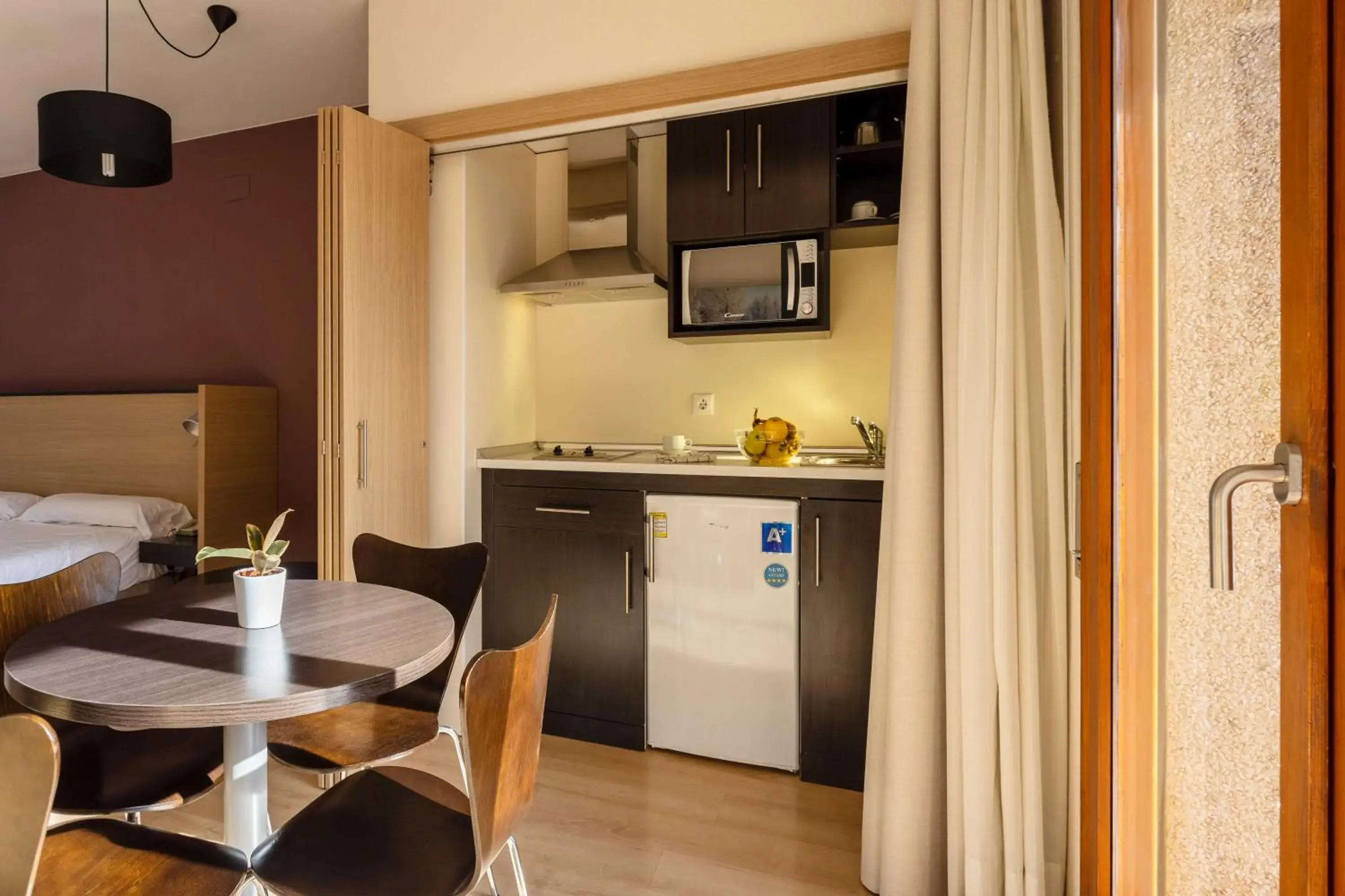 Kitchen/Kitchenette in Hotel Oroel