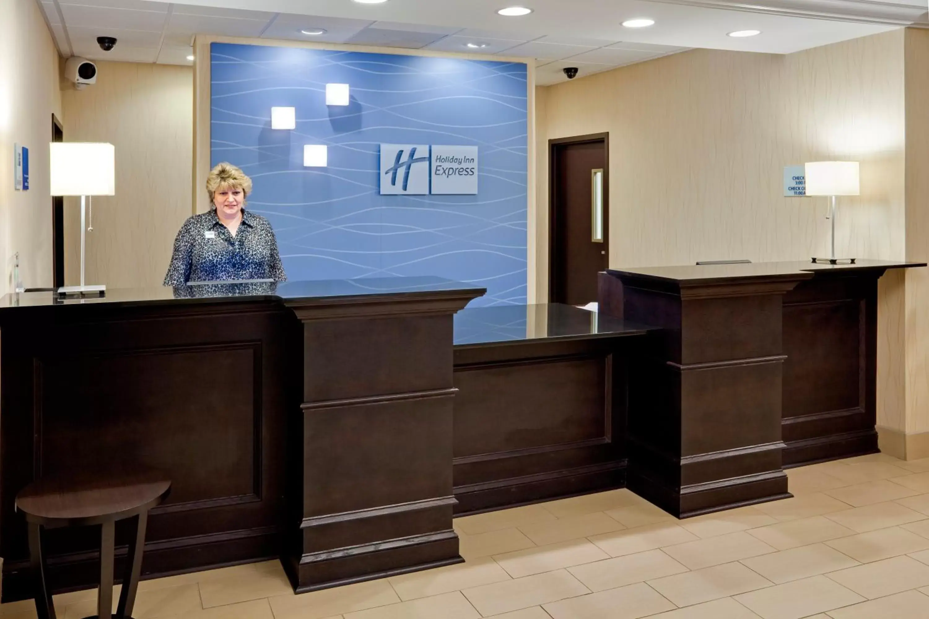 Property building, Lobby/Reception in Holiday Inn Express Hotel & Suites Lebanon, an IHG Hotel