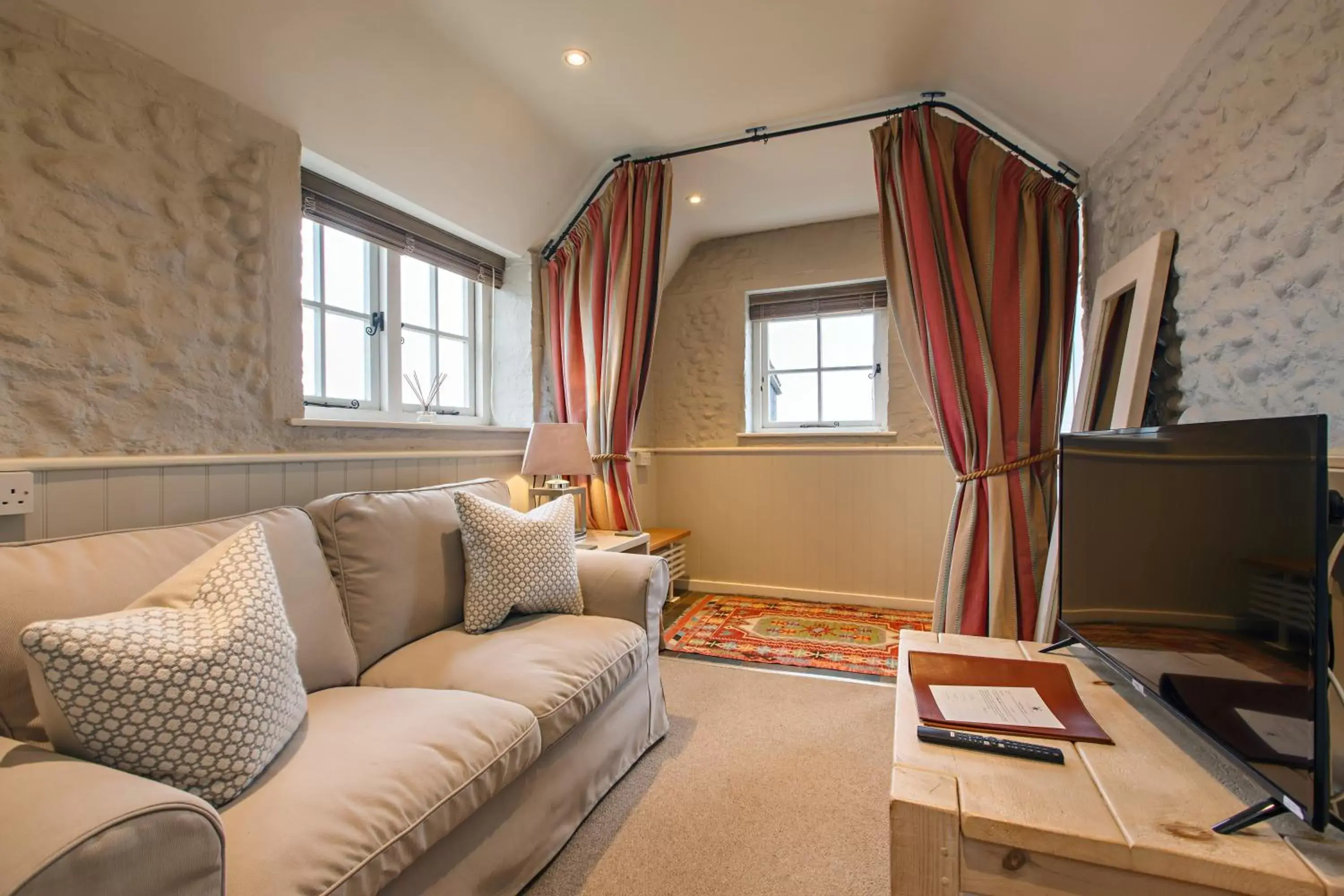 Bedroom, Seating Area in Cley Windmill