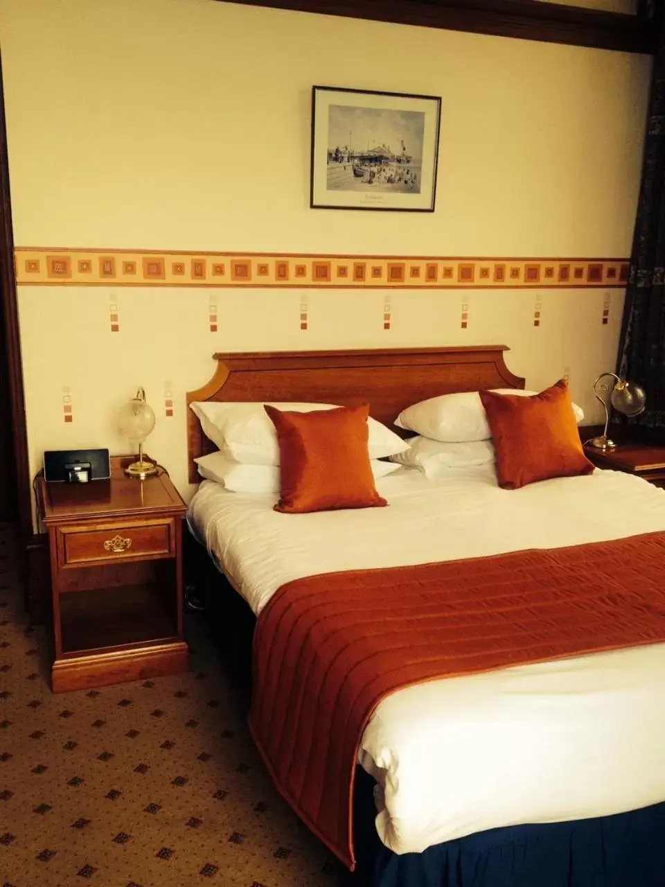 Bed in Purbeck House Hotel & Louisa Lodge