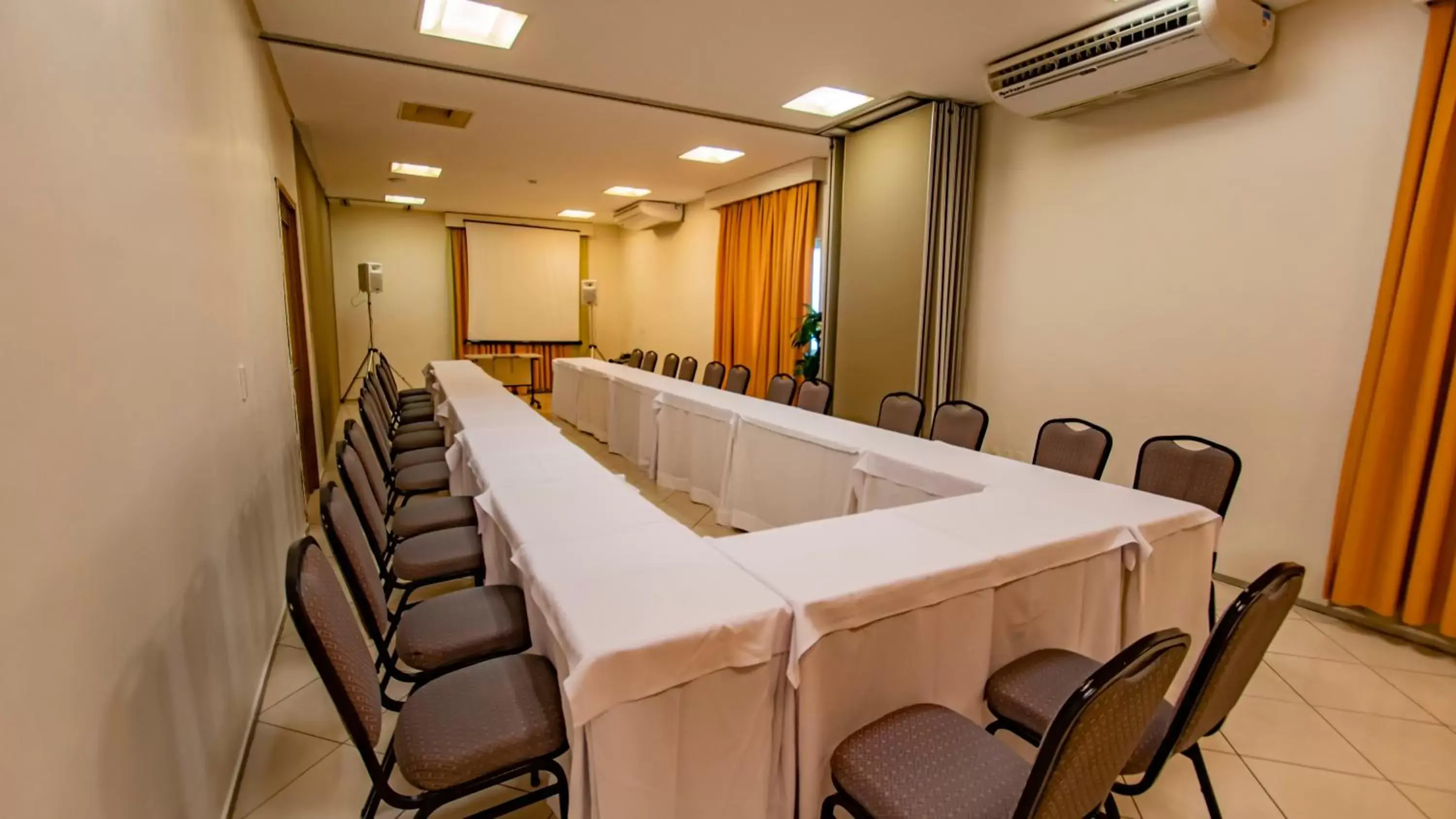 Meeting/conference room in Hotel Beira Mar