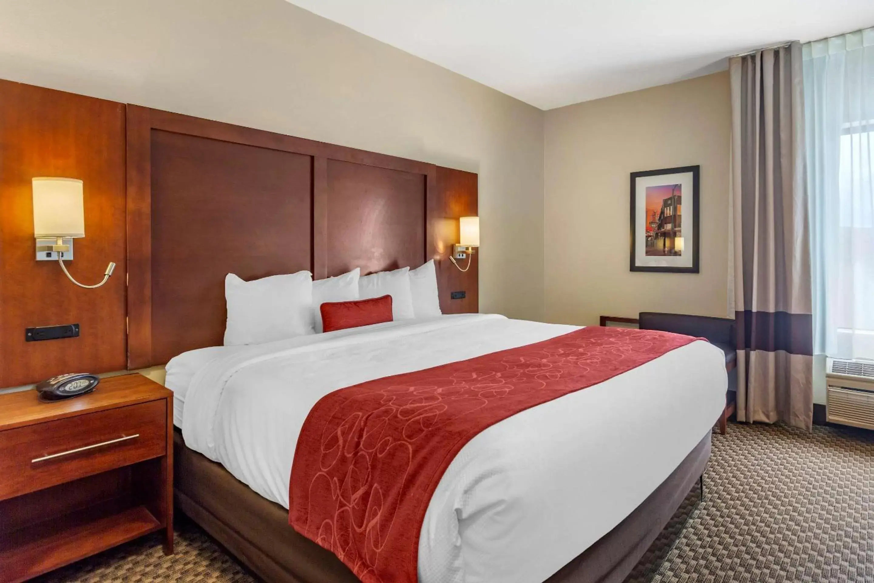 Photo of the whole room, Bed in Comfort Suites Cordova Photo of the whole room, Bed in Comfort Suites Cordova