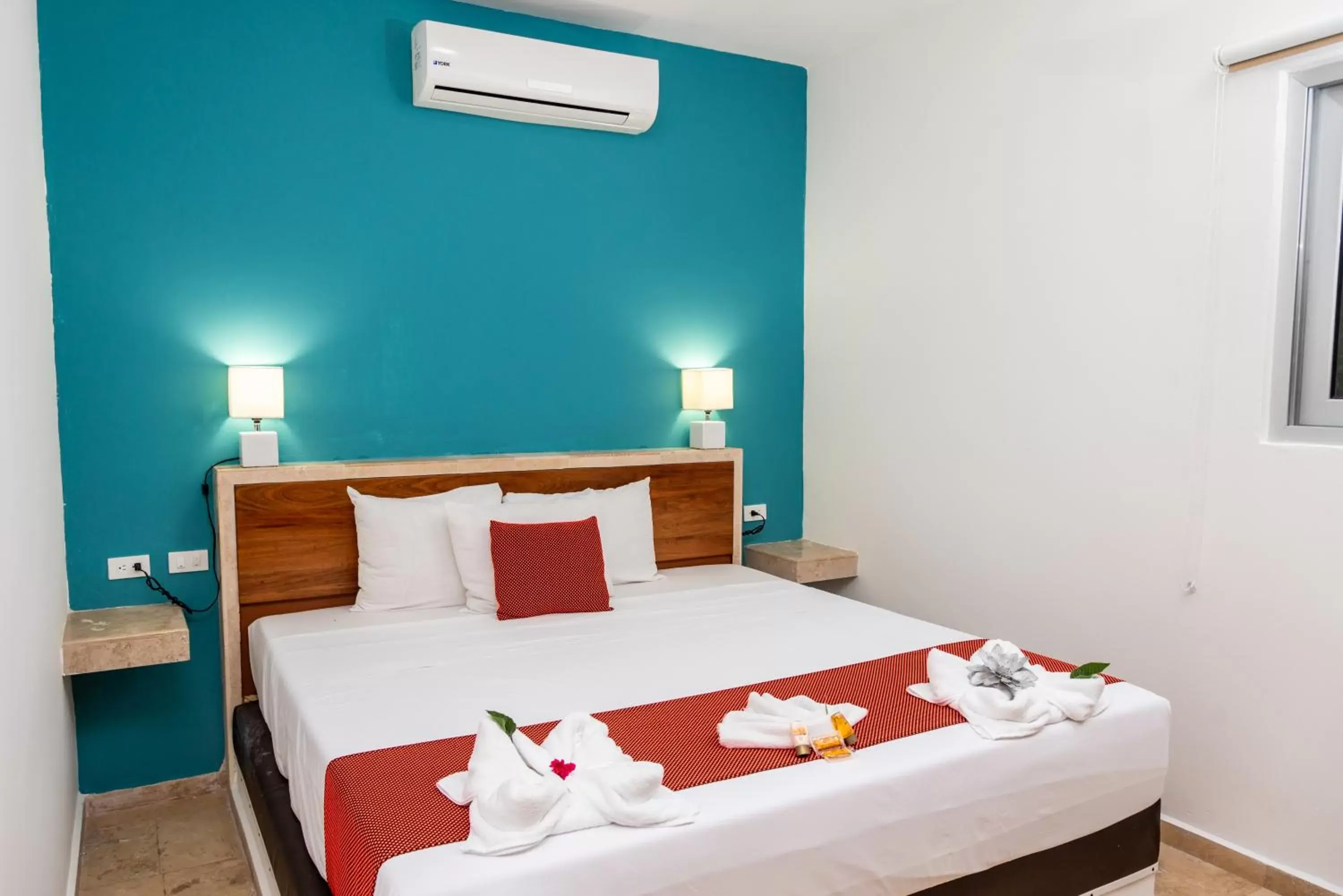 TV and multimedia, Bed in Hotel Playa Encantada