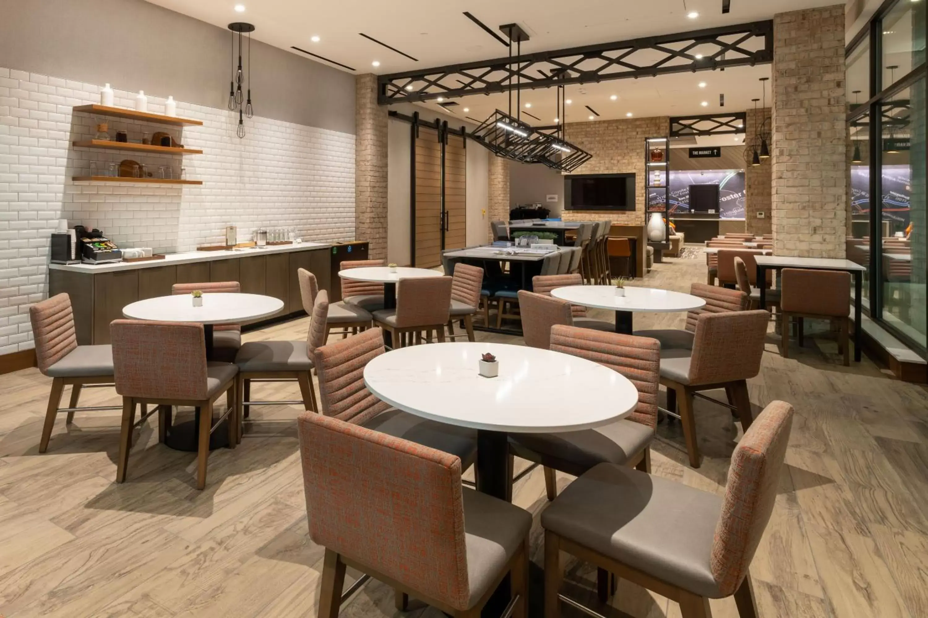 Dining area, Restaurant/Places to Eat in Residence Inn by Marriott San Francisco Airport Millbrae Station