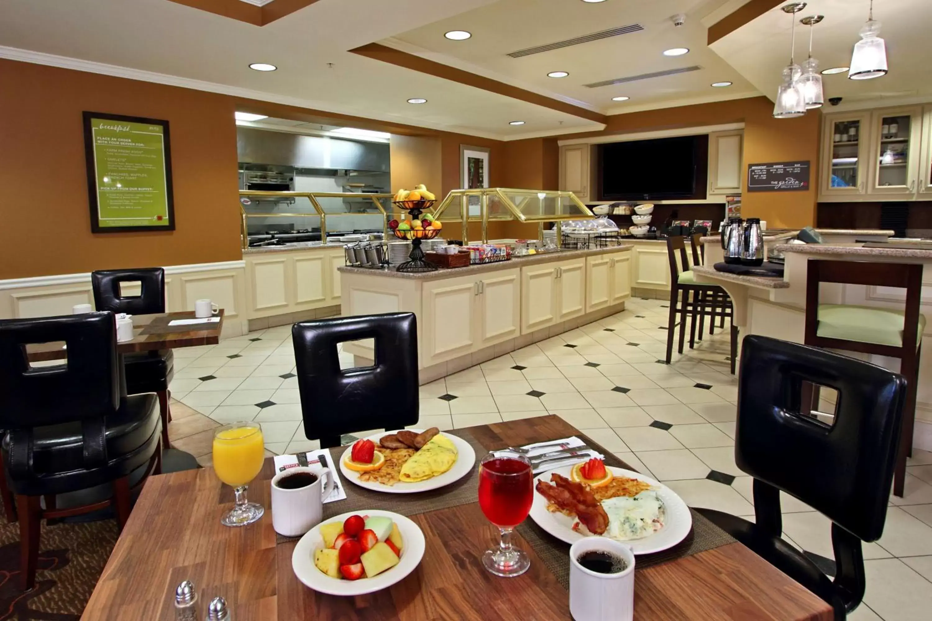 Dining area, Restaurant/Places to Eat in Hilton Garden Inn Calabasas